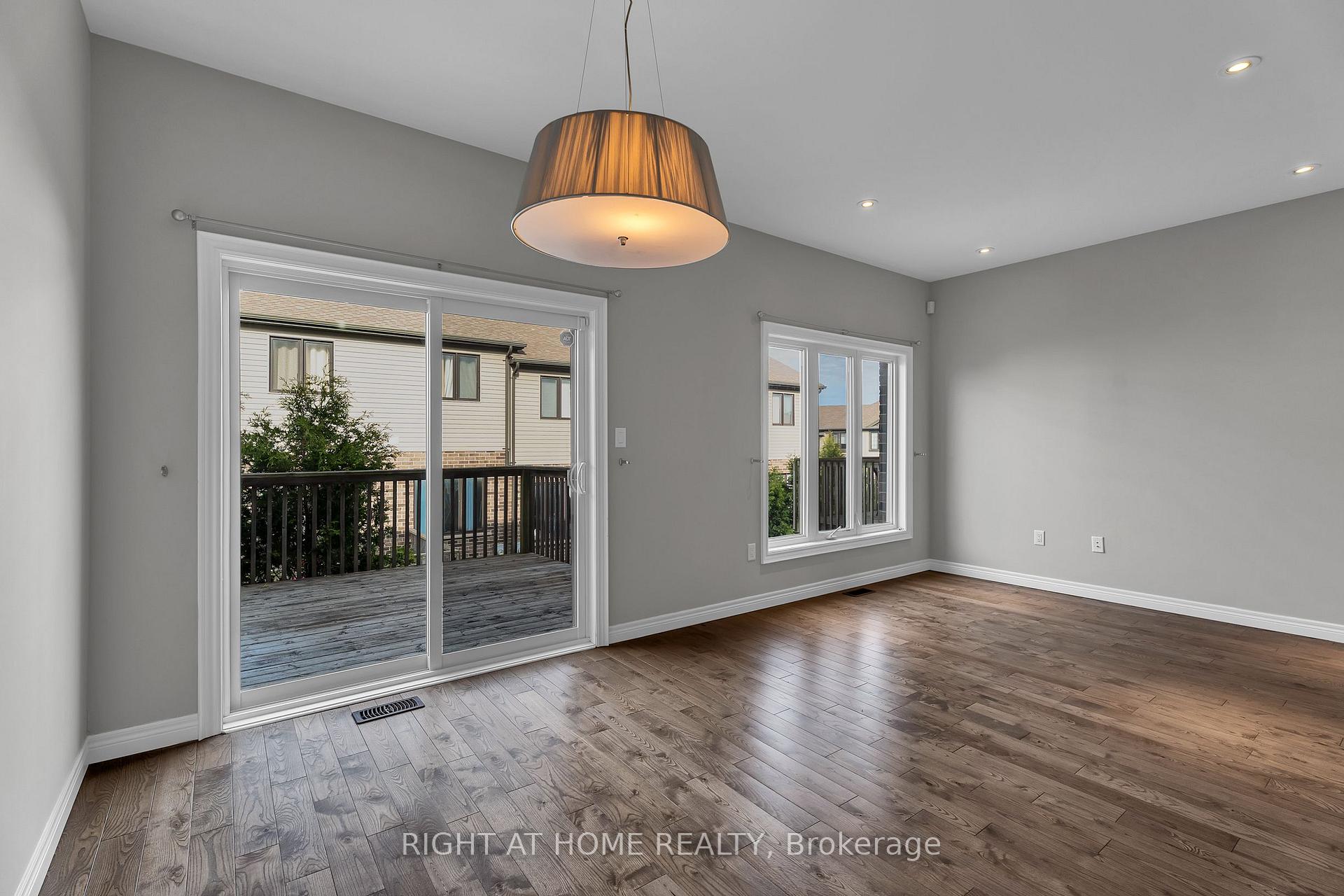 Photo 14 of Unit 16, 1030 Oakcrossing Gate, London, North M — HOMEH