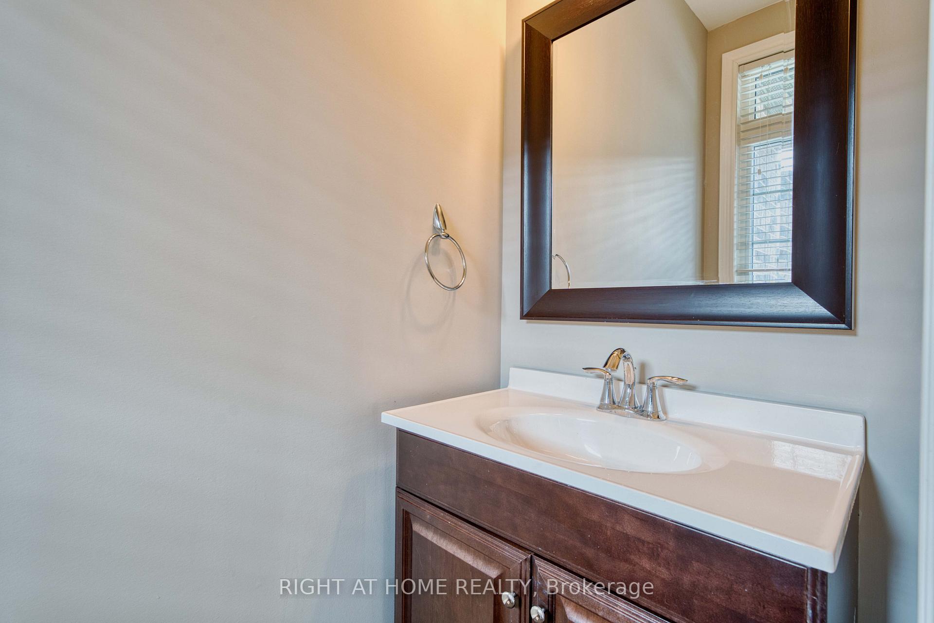 Photo 15 of Unit 16, 1030 Oakcrossing Gate, London, North M — HOMEH