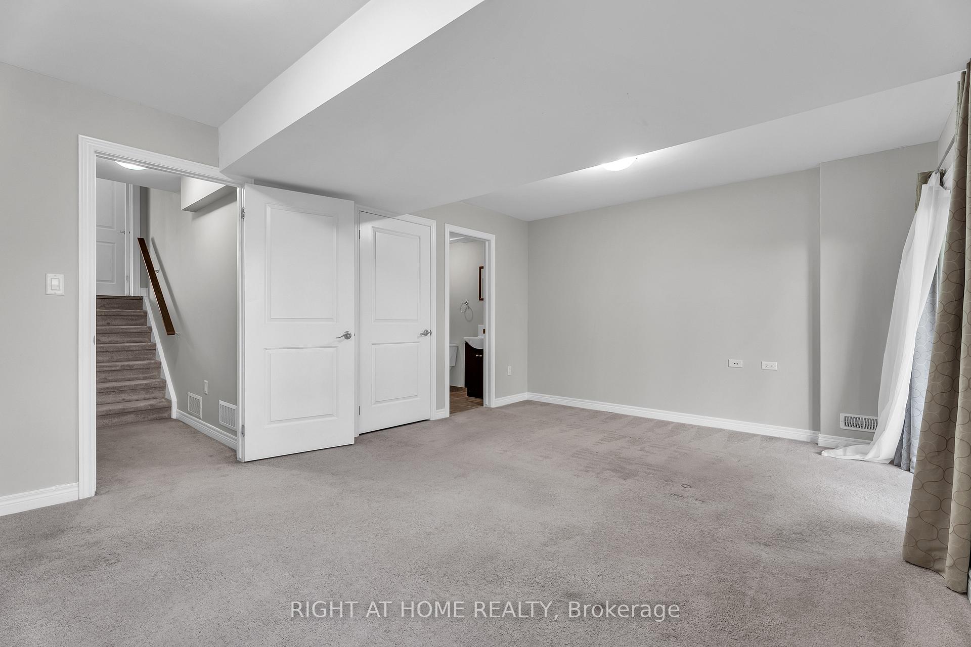 Photo 30 of Unit 16, 1030 Oakcrossing Gate, London, North M — HOMEH