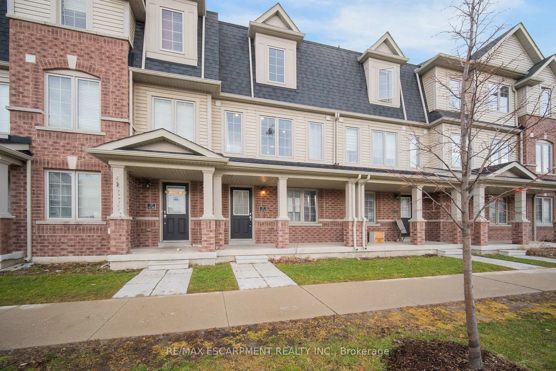 Photo 2 of 404 Linden Drive, Cambridge, Preston Heights — HOMEH