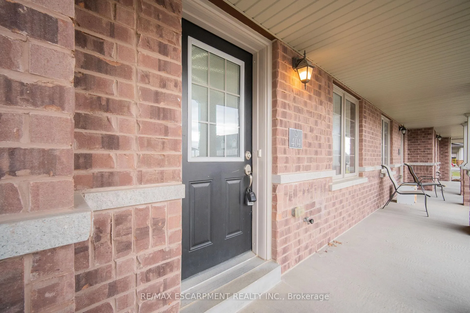 Photo 4 of 404 Linden Drive, Cambridge, Preston Heights — HOMEH