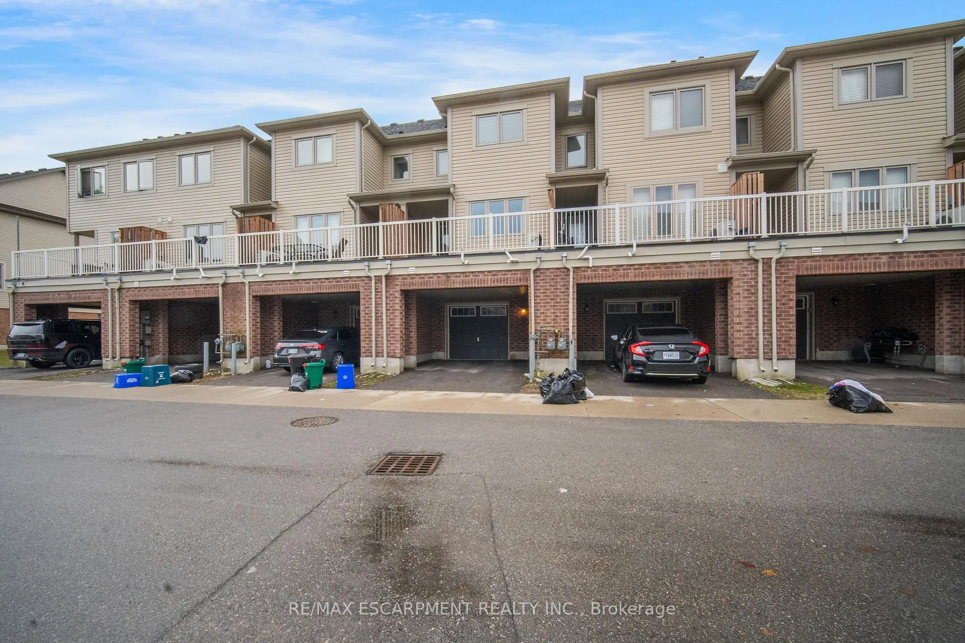 Photo 40 of 404 Linden Drive, Cambridge, Preston Heights — HOMEH