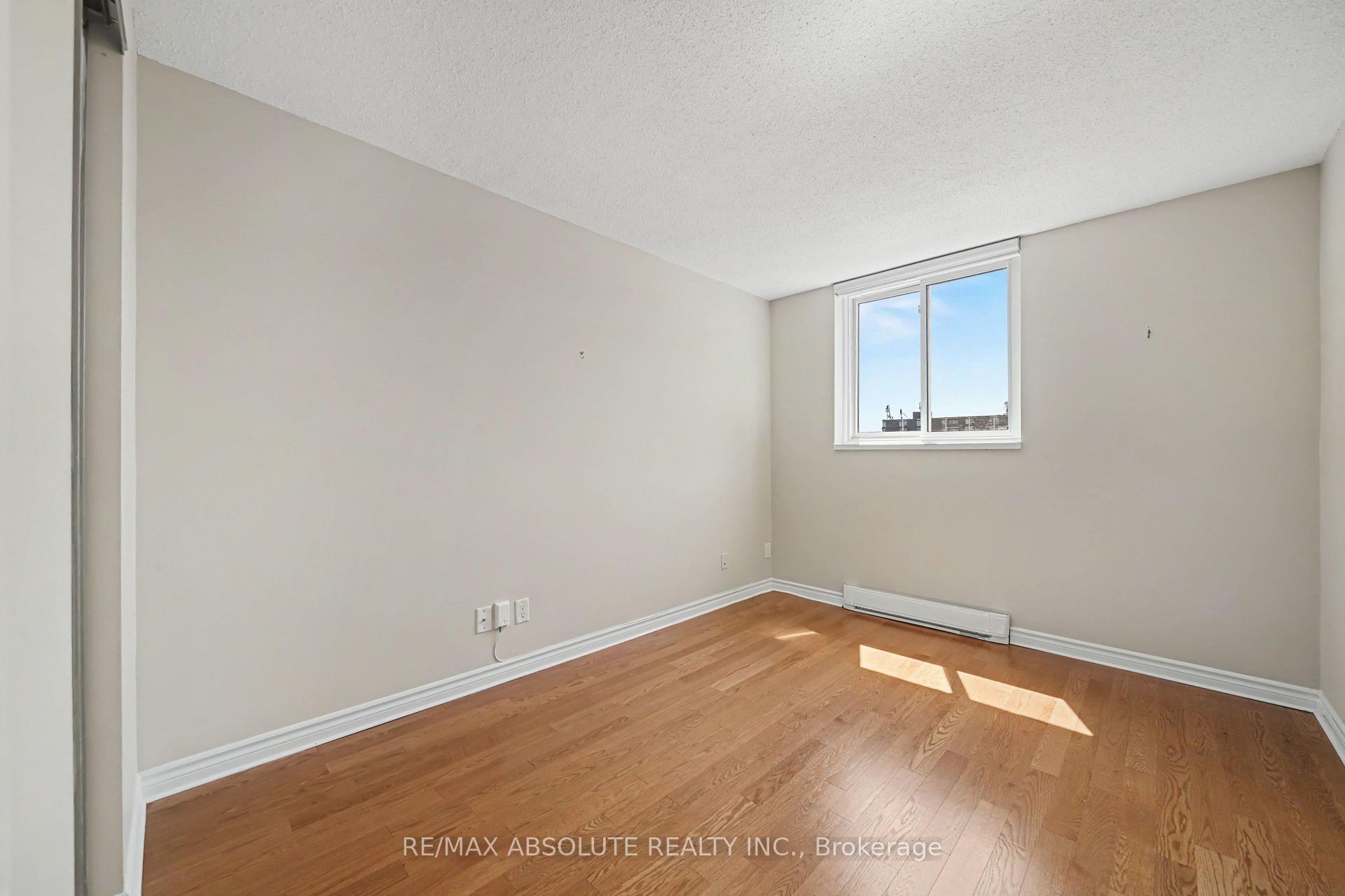 Photo 12 of Unit 1208, 1705 Playfair Drive, Ottawa, Playfair Park — HOMEH