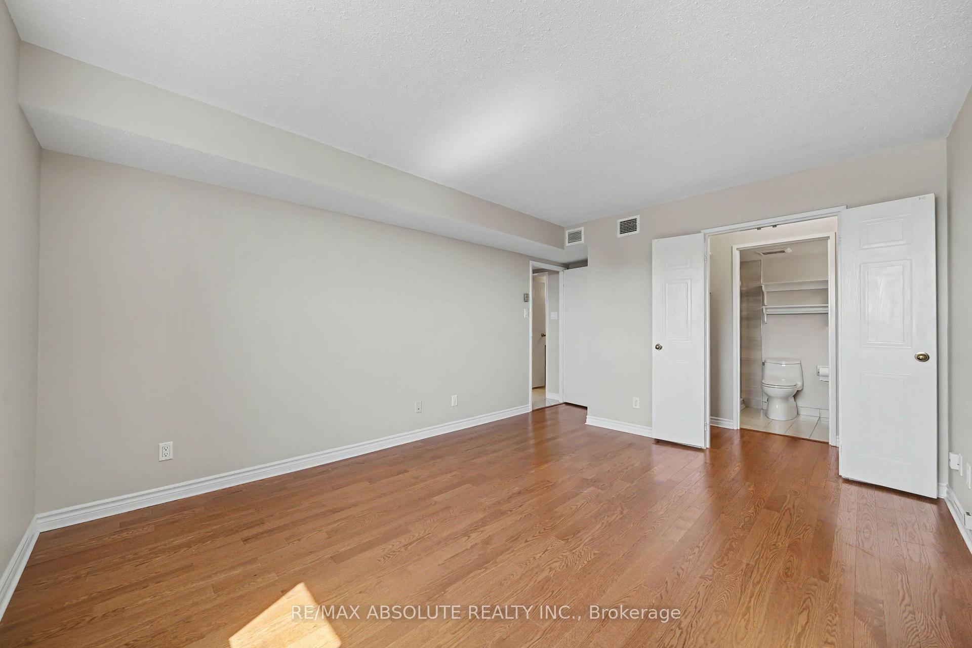 Photo 14 of Unit 1208, 1705 Playfair Drive, Ottawa, Playfair Park — HOMEH