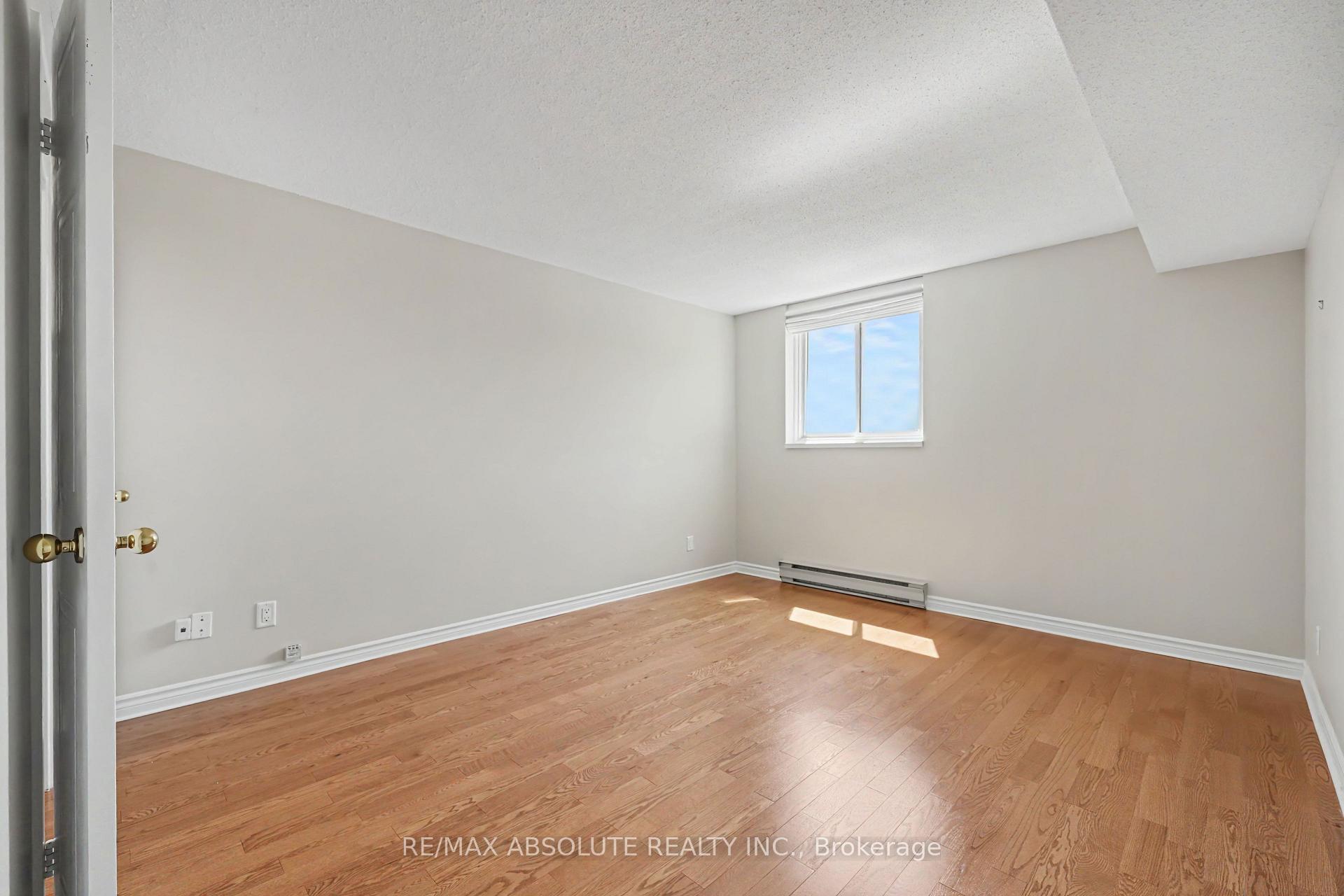 Photo 17 of Unit 1208, 1705 Playfair Drive, Ottawa, Playfair Park — HOMEH