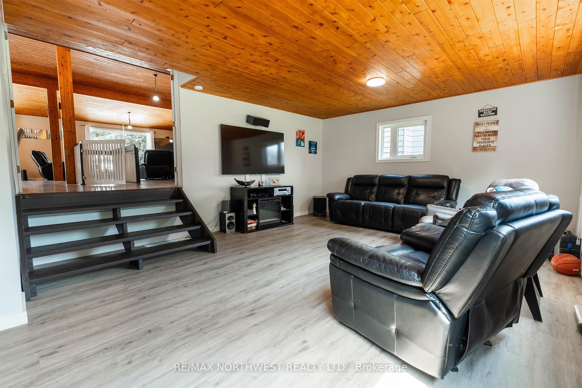 Photo 25 of 29 Amethyst Street, Kenora, Amethyst — HOMEH