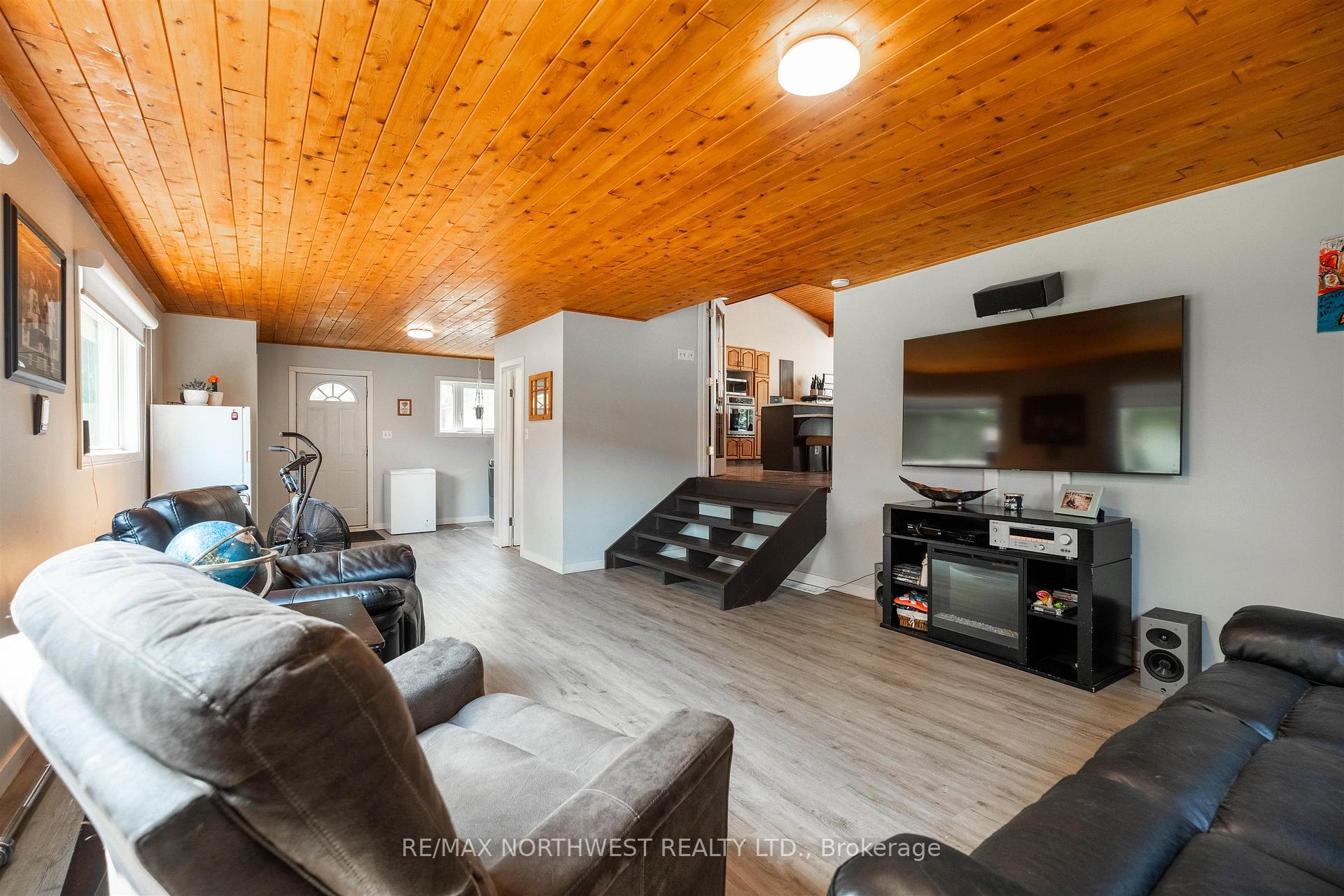 Photo 26 of 29 Amethyst Street, Kenora, Amethyst — HOMEH