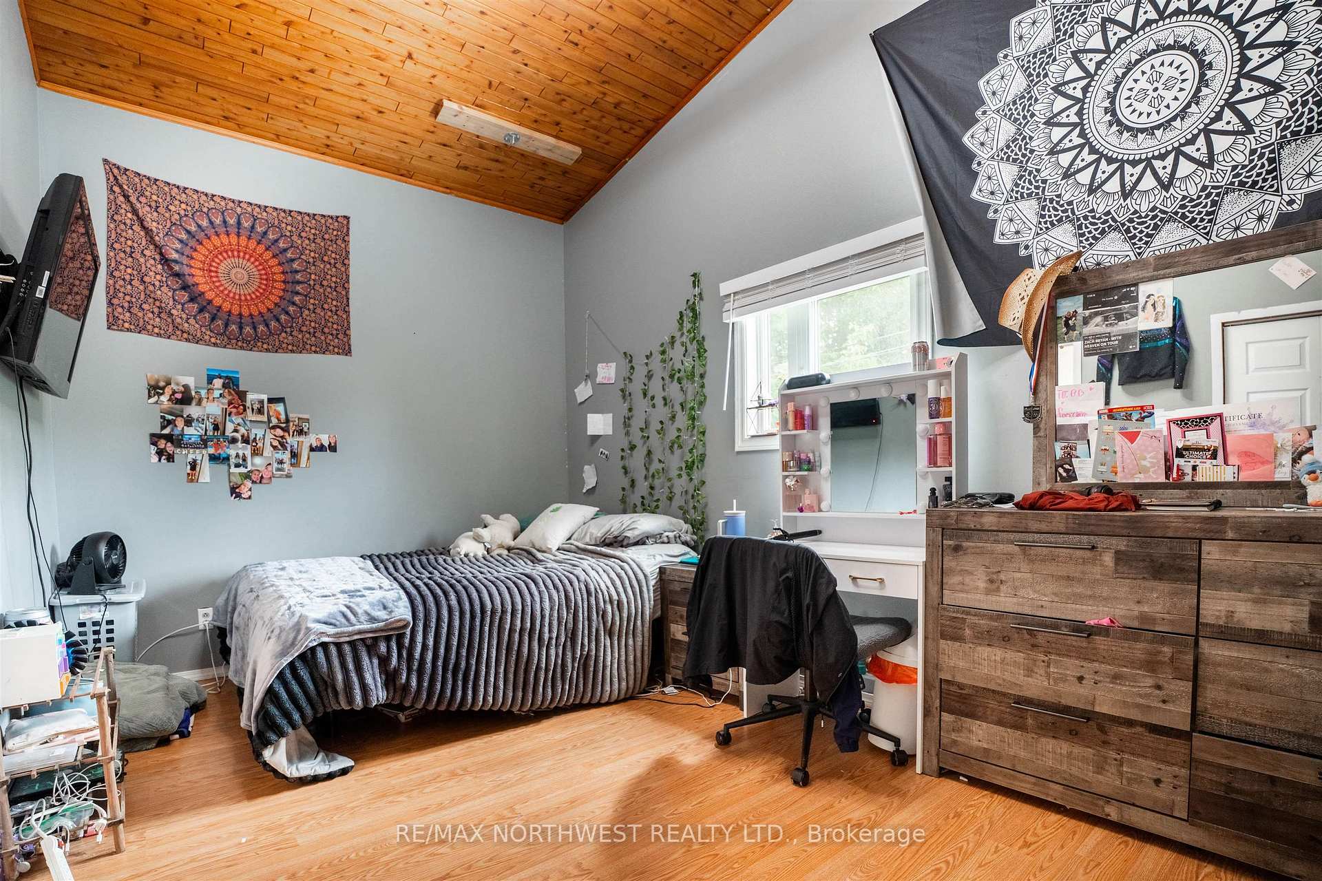 Photo 34 of 29 Amethyst Street, Kenora, Amethyst — HOMEH