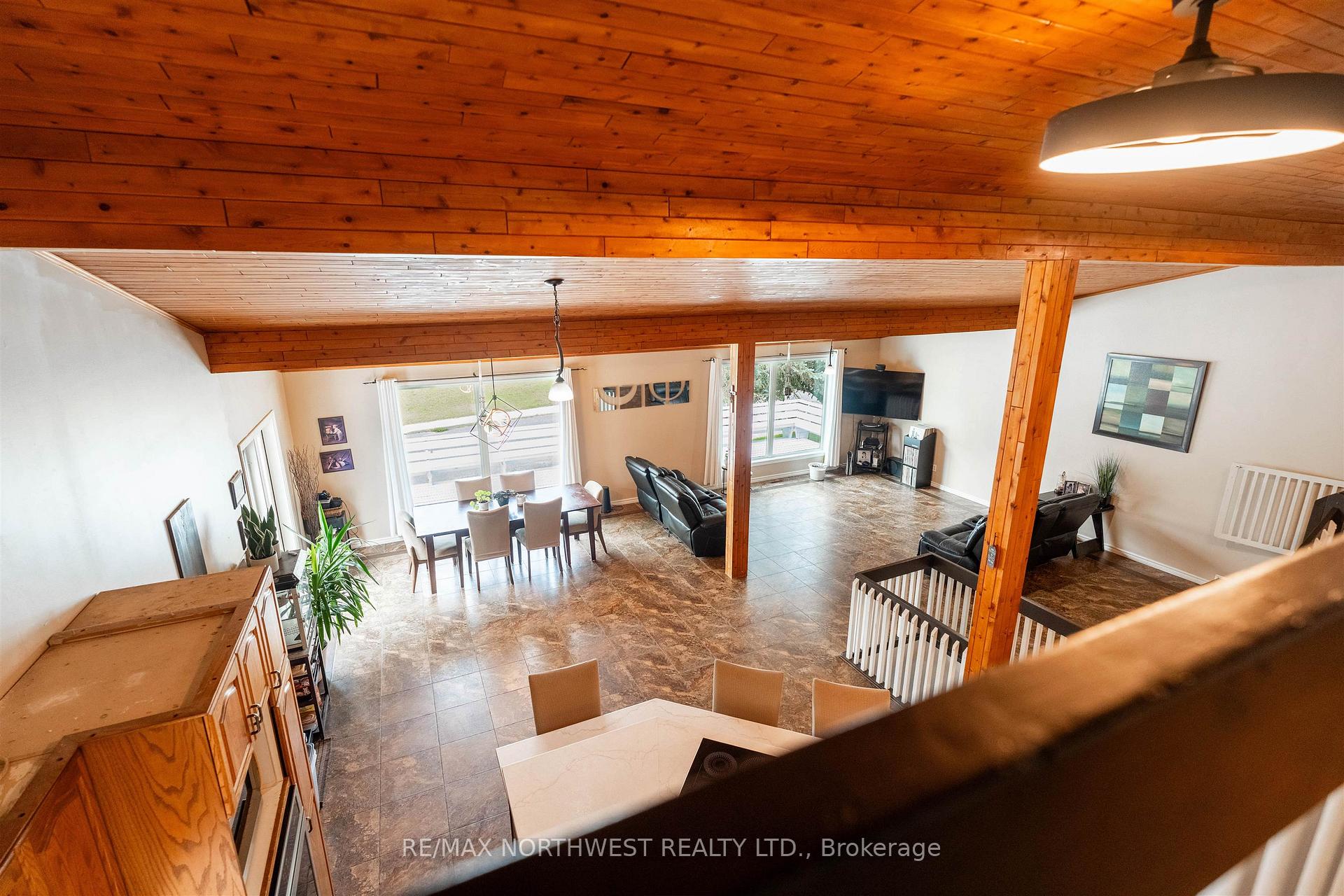 Photo 35 of 29 Amethyst Street, Kenora, Amethyst — HOMEH