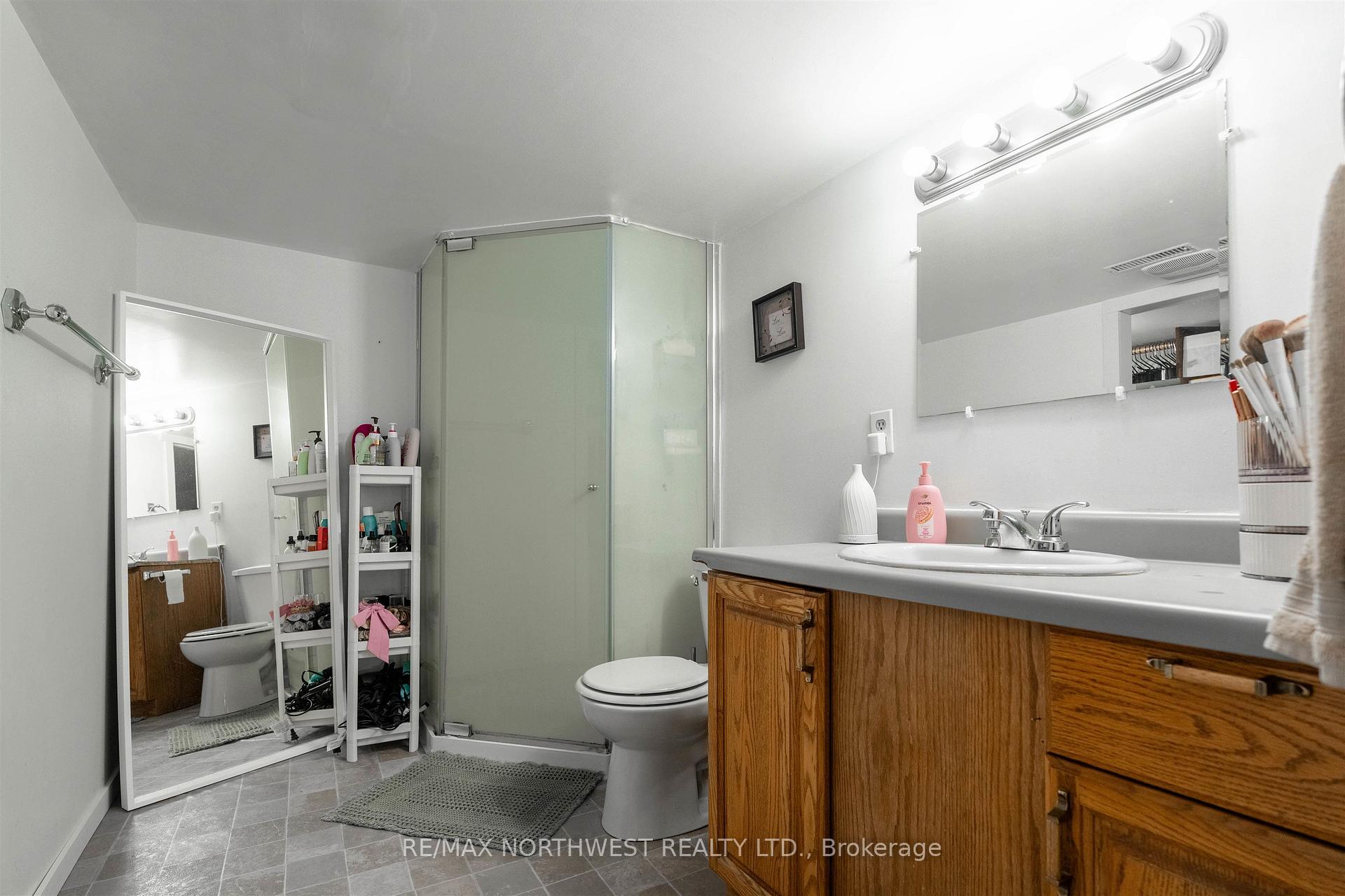 Photo 42 of 29 Amethyst Street, Kenora, Amethyst — HOMEH
