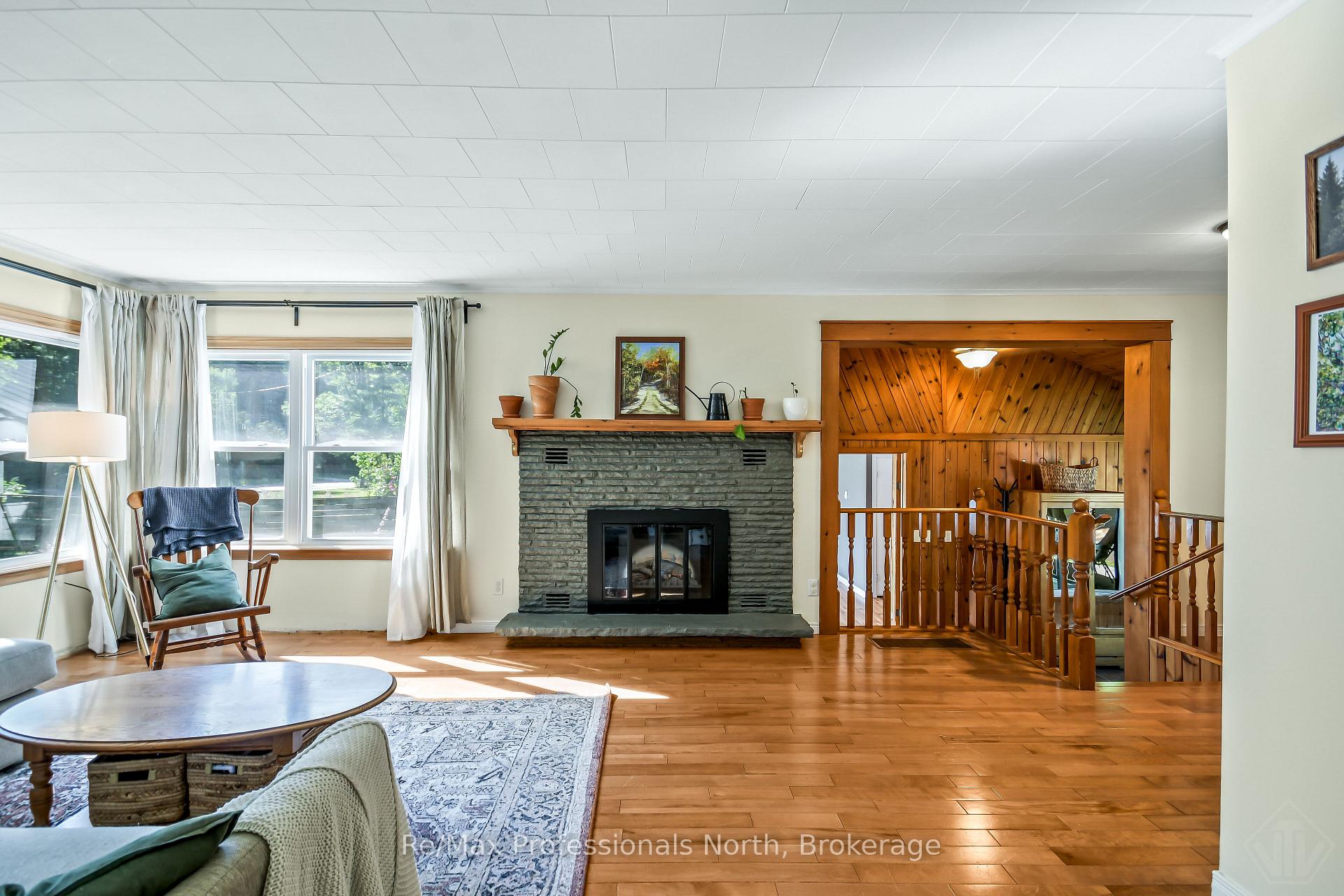 Photo 7 of 775 Muskoka Beach Road, Gravenhurst, Muskoka (S) — HOMEH