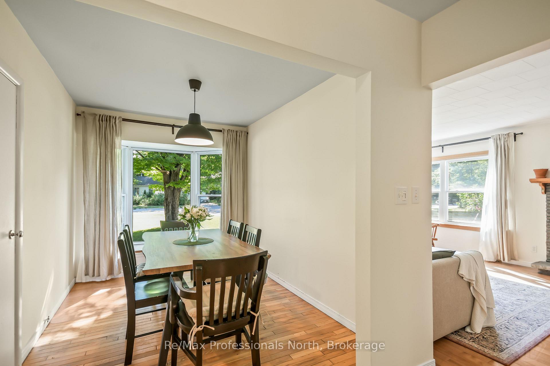 Photo 15 of 775 Muskoka Beach Road, Gravenhurst, Muskoka (S) — HOMEH