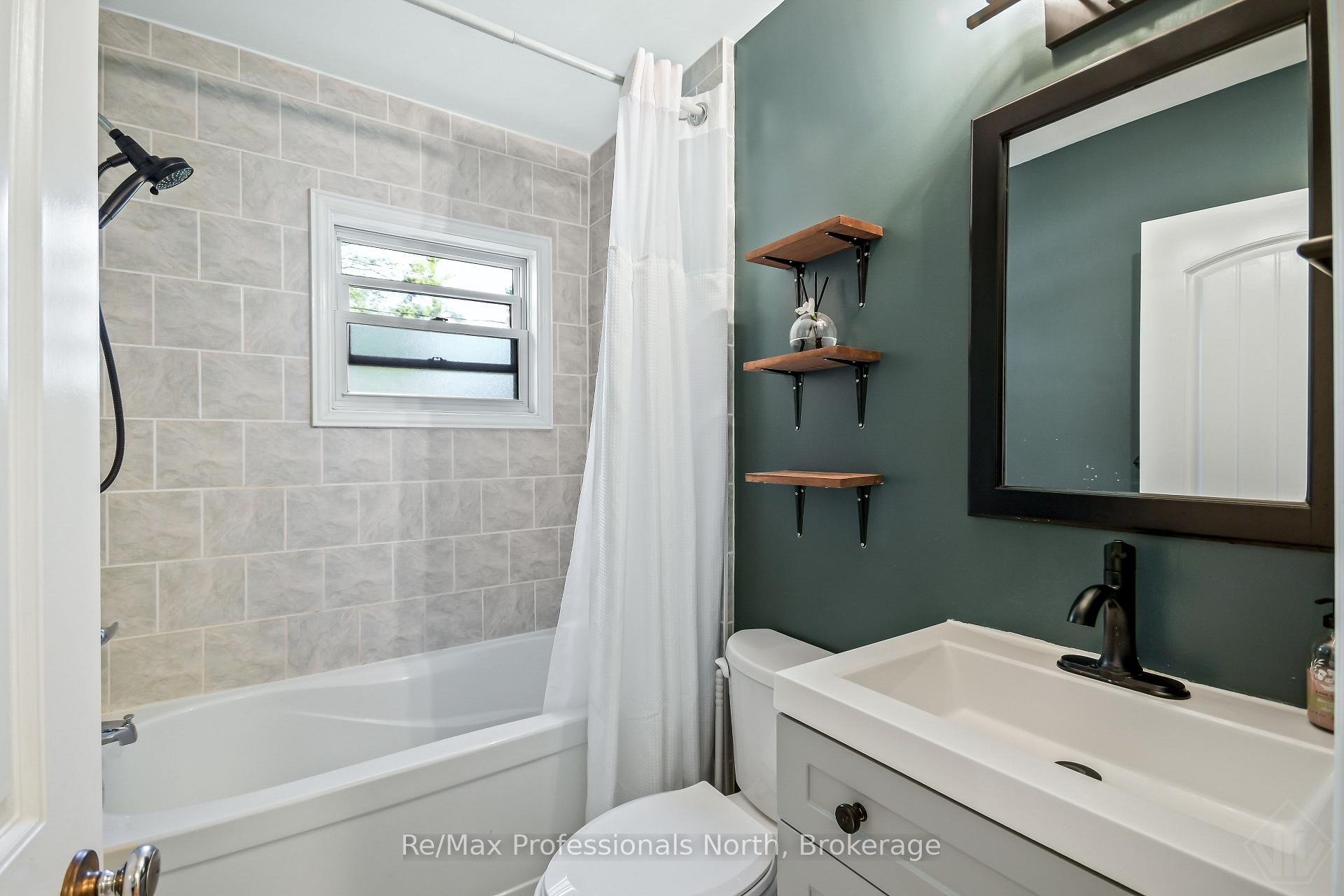 Photo 22 of 775 Muskoka Beach Road, Gravenhurst, Muskoka (S) — HOMEH