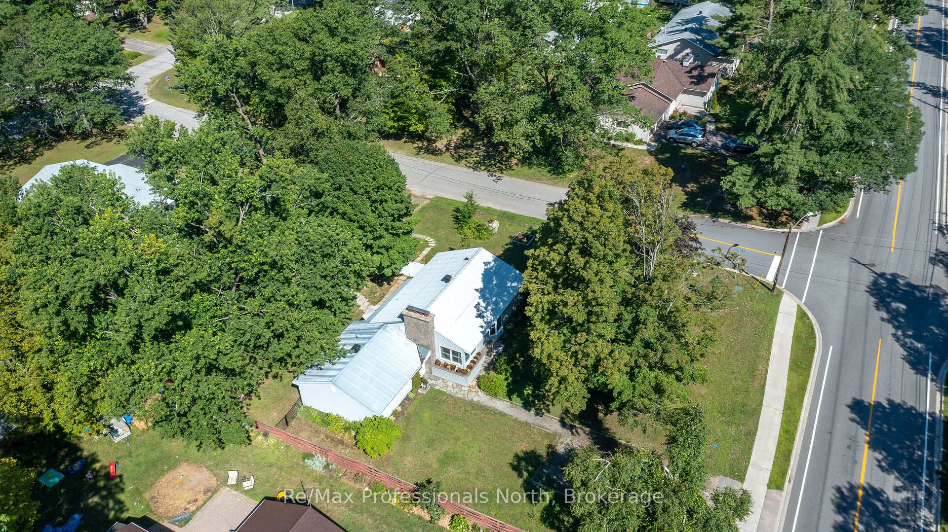 Photo 39 of 775 Muskoka Beach Road, Gravenhurst, Muskoka (S) — HOMEH