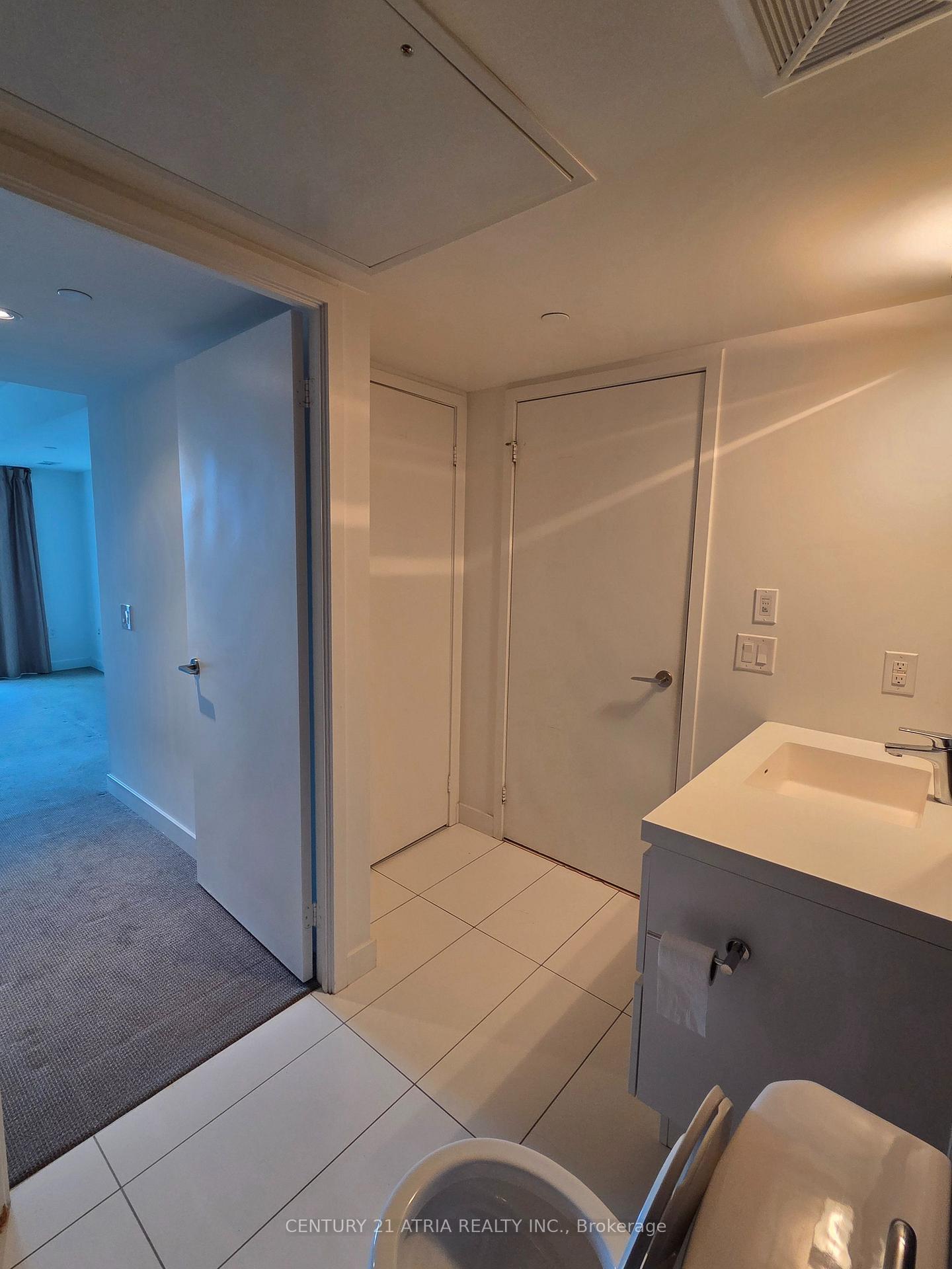 Photo 14 of Unit 2912, 75 Queens Wharf Road, Toronto, Waterfront Communities — HOMEH