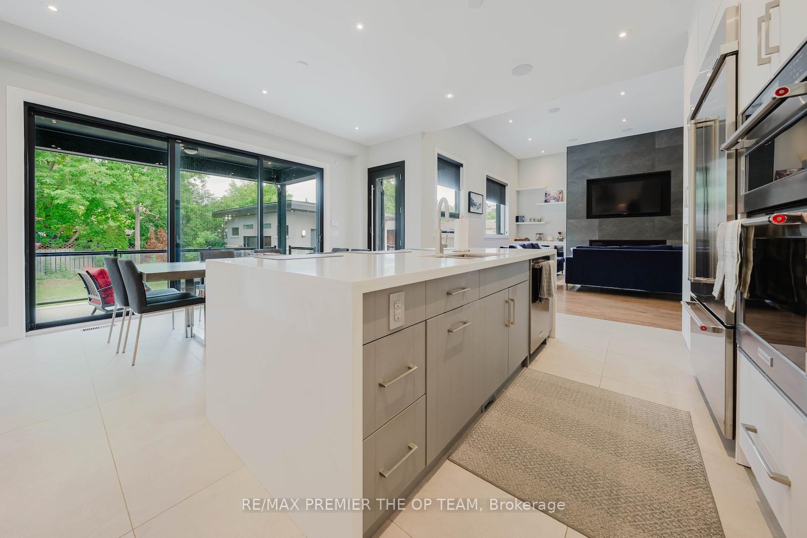 Photo 16 of 54 Cheltenham Avenue, Vaughan, West Woodbridge — HOMEH