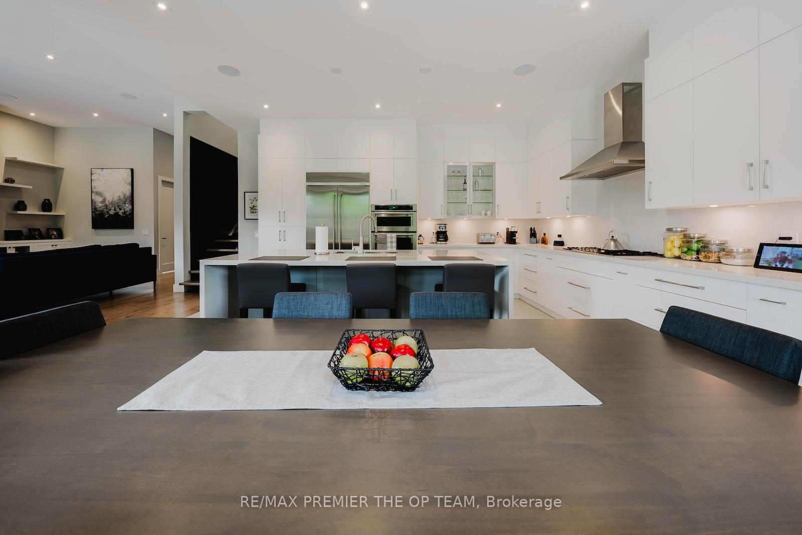 Photo 19 of 54 Cheltenham Avenue, Vaughan, West Woodbridge — HOMEH