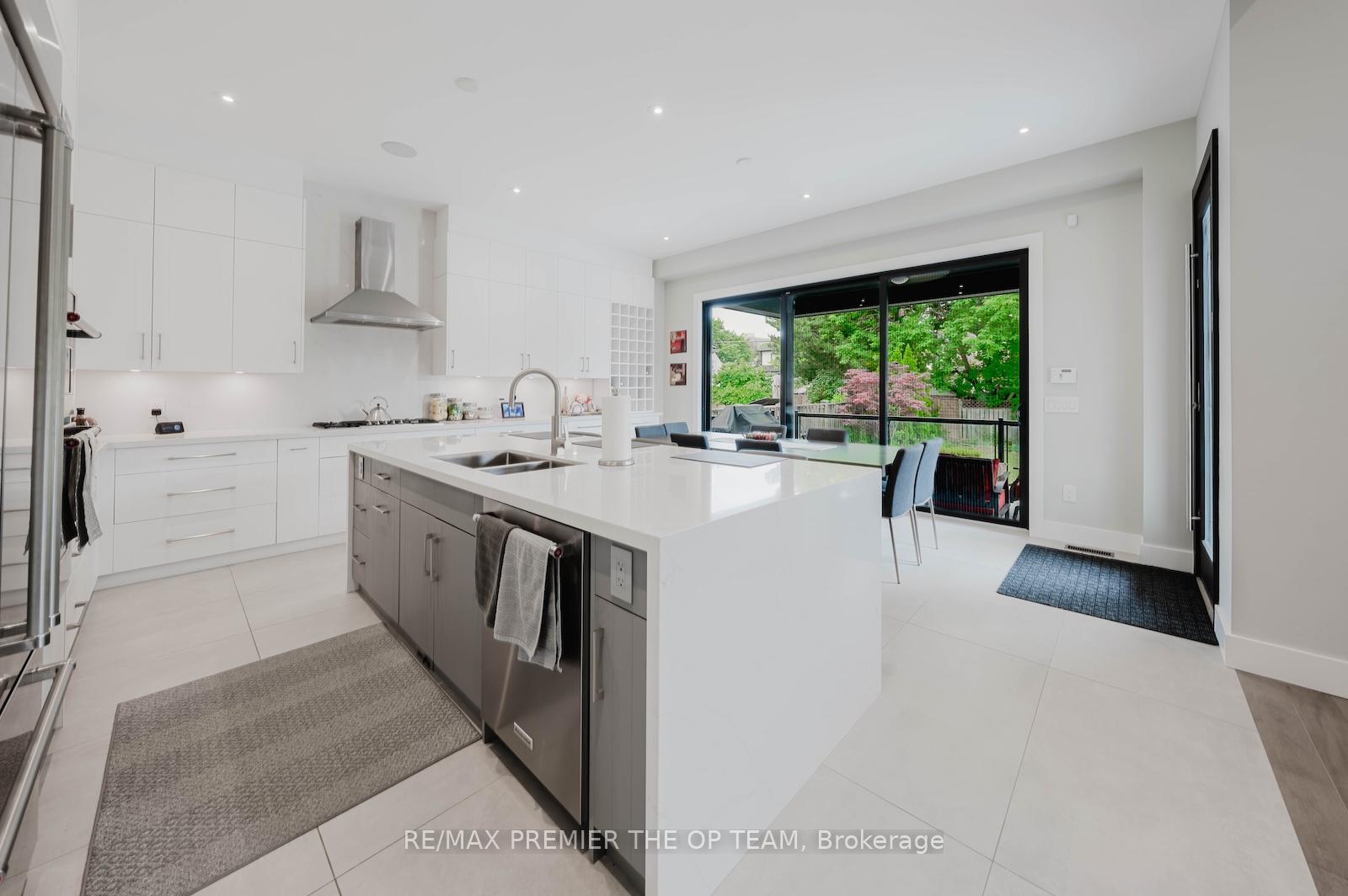 Photo 20 of 54 Cheltenham Avenue, Vaughan, West Woodbridge — HOMEH