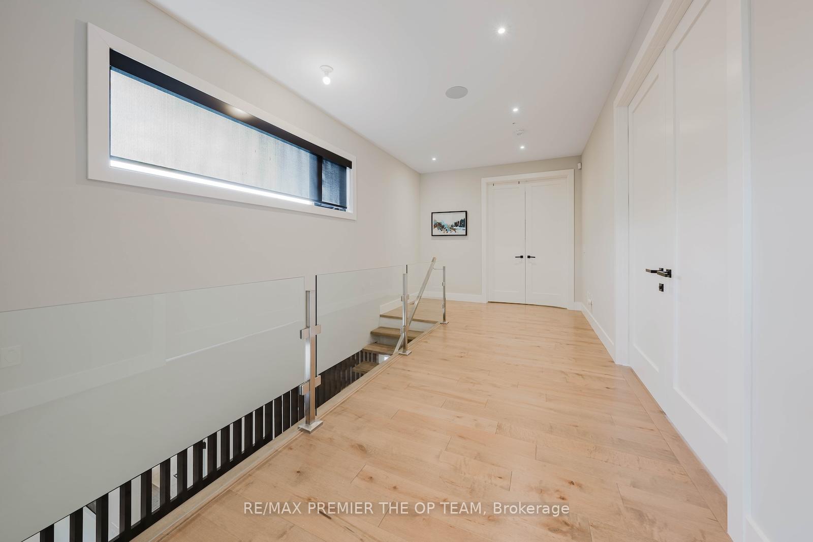 Photo 23 of 54 Cheltenham Avenue, Vaughan, West Woodbridge — HOMEH