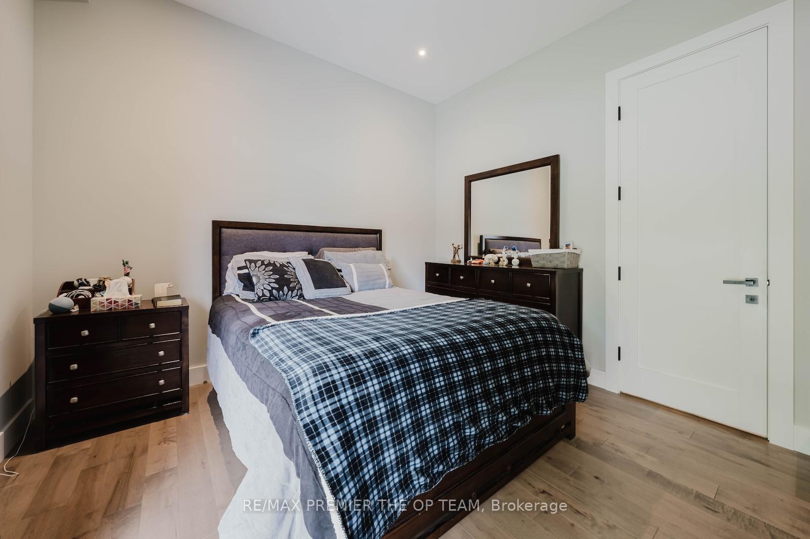 Photo 25 of 54 Cheltenham Avenue, Vaughan, West Woodbridge — HOMEH