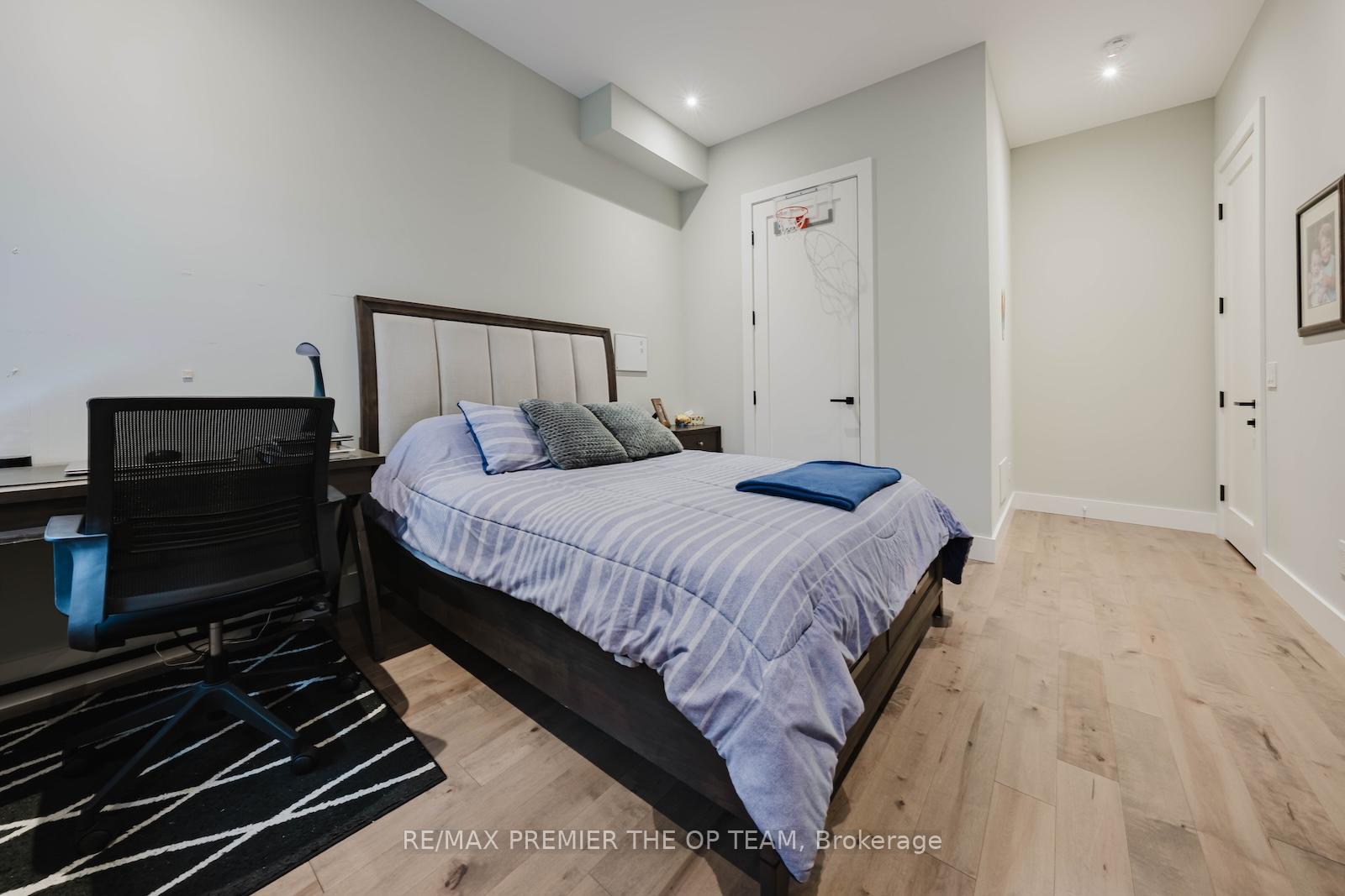 Photo 28 of 54 Cheltenham Avenue, Vaughan, West Woodbridge — HOMEH