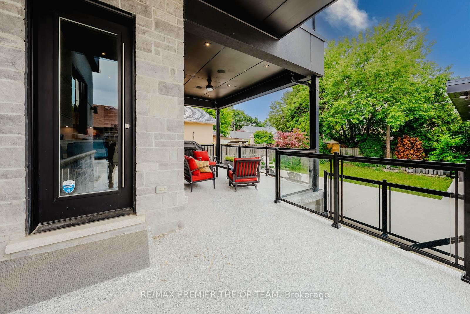 Photo 42 of 54 Cheltenham Avenue, Vaughan, West Woodbridge — HOMEH