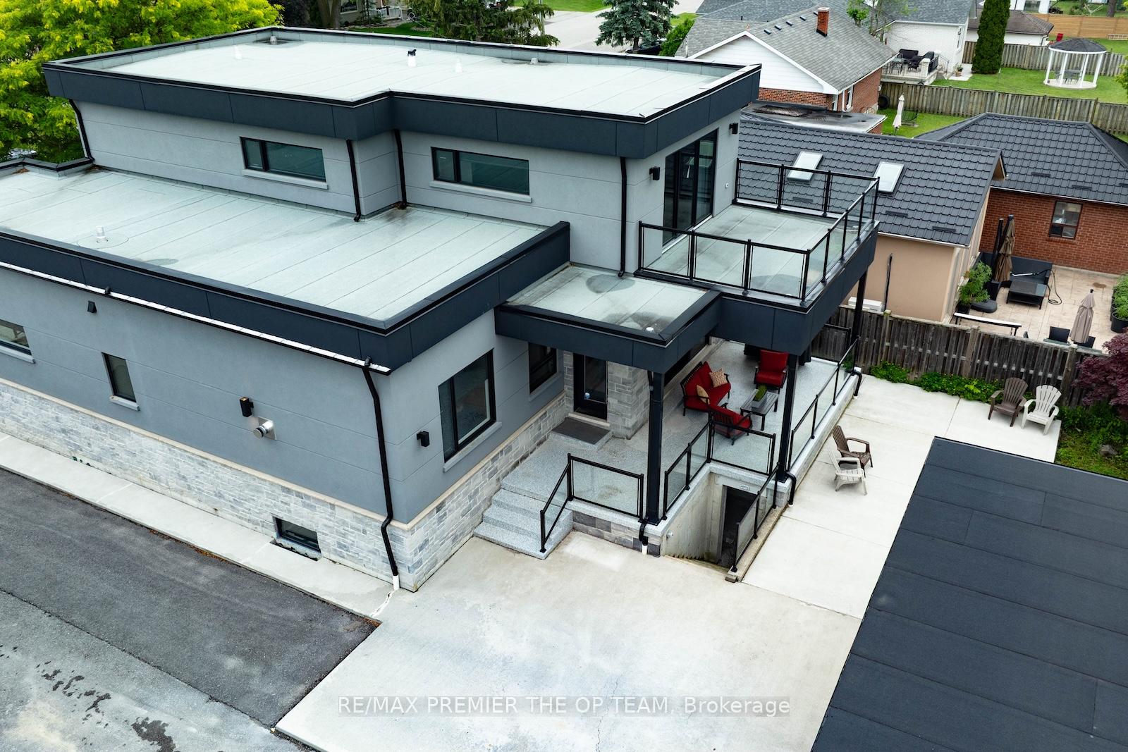 Photo 44 of 54 Cheltenham Avenue, Vaughan, West Woodbridge — HOMEH
