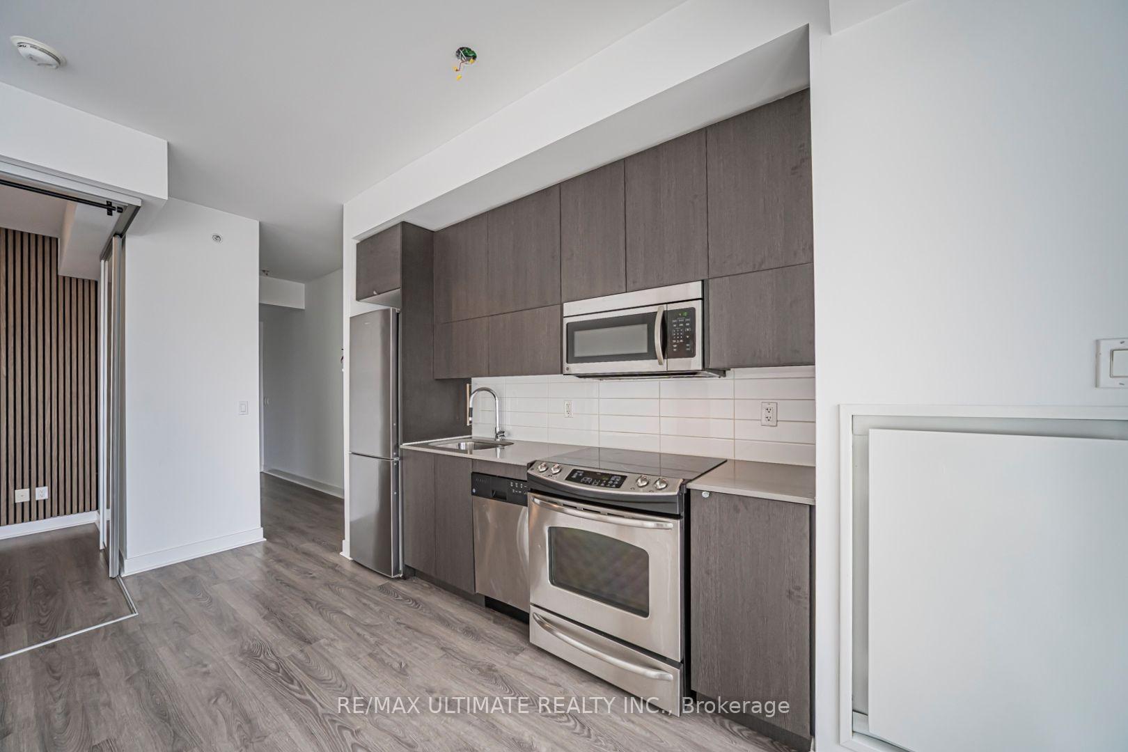 Photo 5 of Unit 906, 32 Camden Street, Toronto, Waterfront Communities — HOMEH