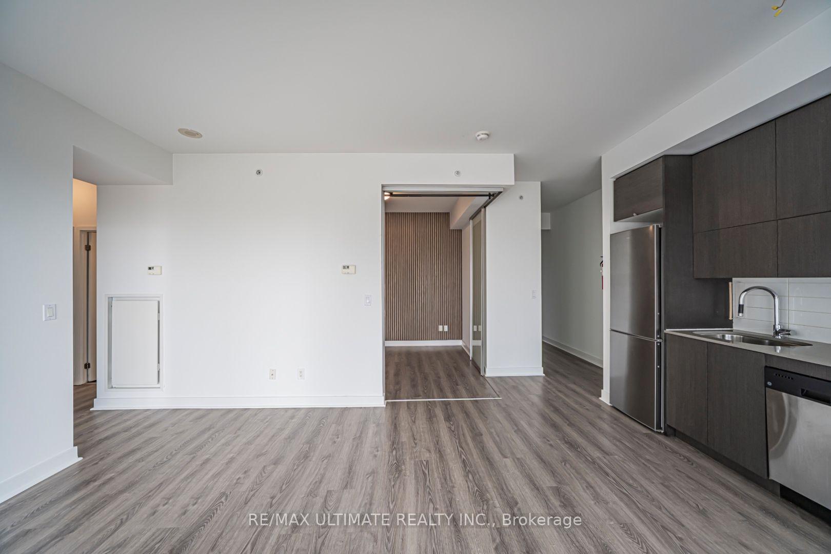 Photo 6 of Unit 906, 32 Camden Street, Toronto, Waterfront Communities — HOMEH