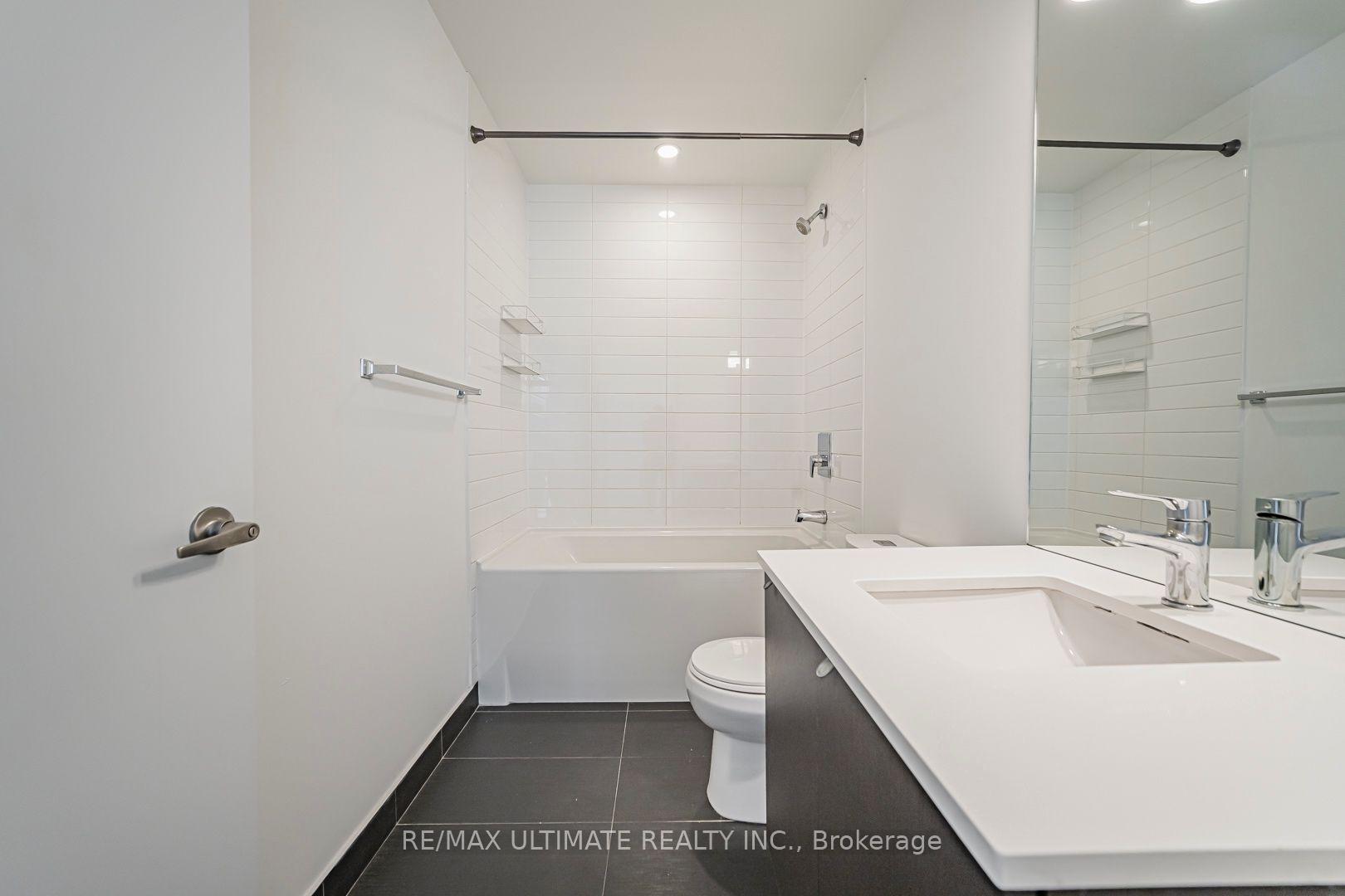 Photo 18 of Unit 906, 32 Camden Street, Toronto, Waterfront Communities — HOMEH