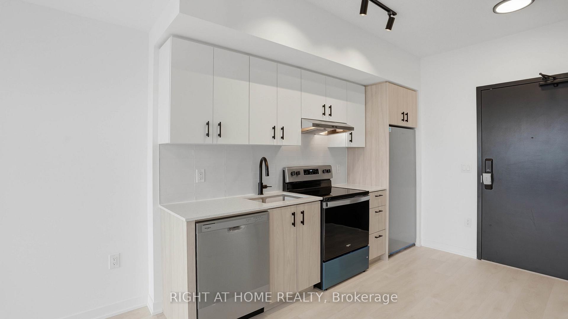 Photo 8 of Unit D604, 4878 Powers Common, Burlington, Alton — HOMEH