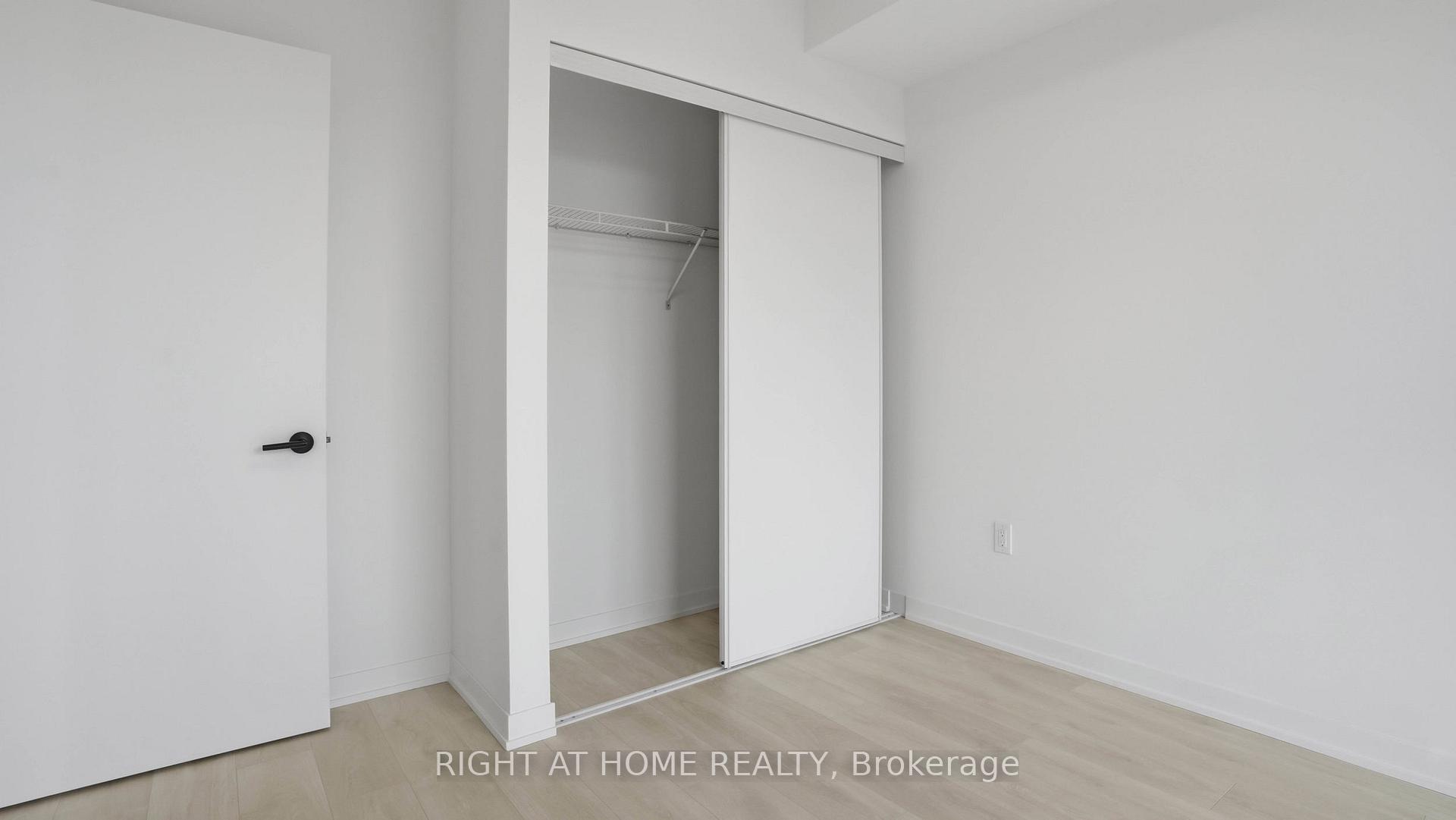 Photo 14 of Unit D604, 4878 Powers Common, Burlington, Alton — HOMEH
