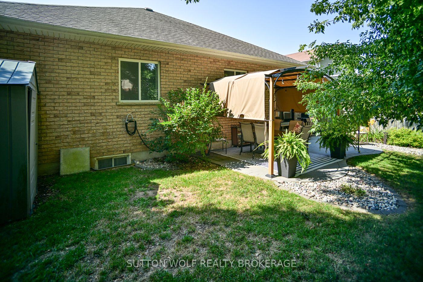 Photo 6 of 95 Middlesex Drive, Strathroy-Caradoc, NE — HOMEH