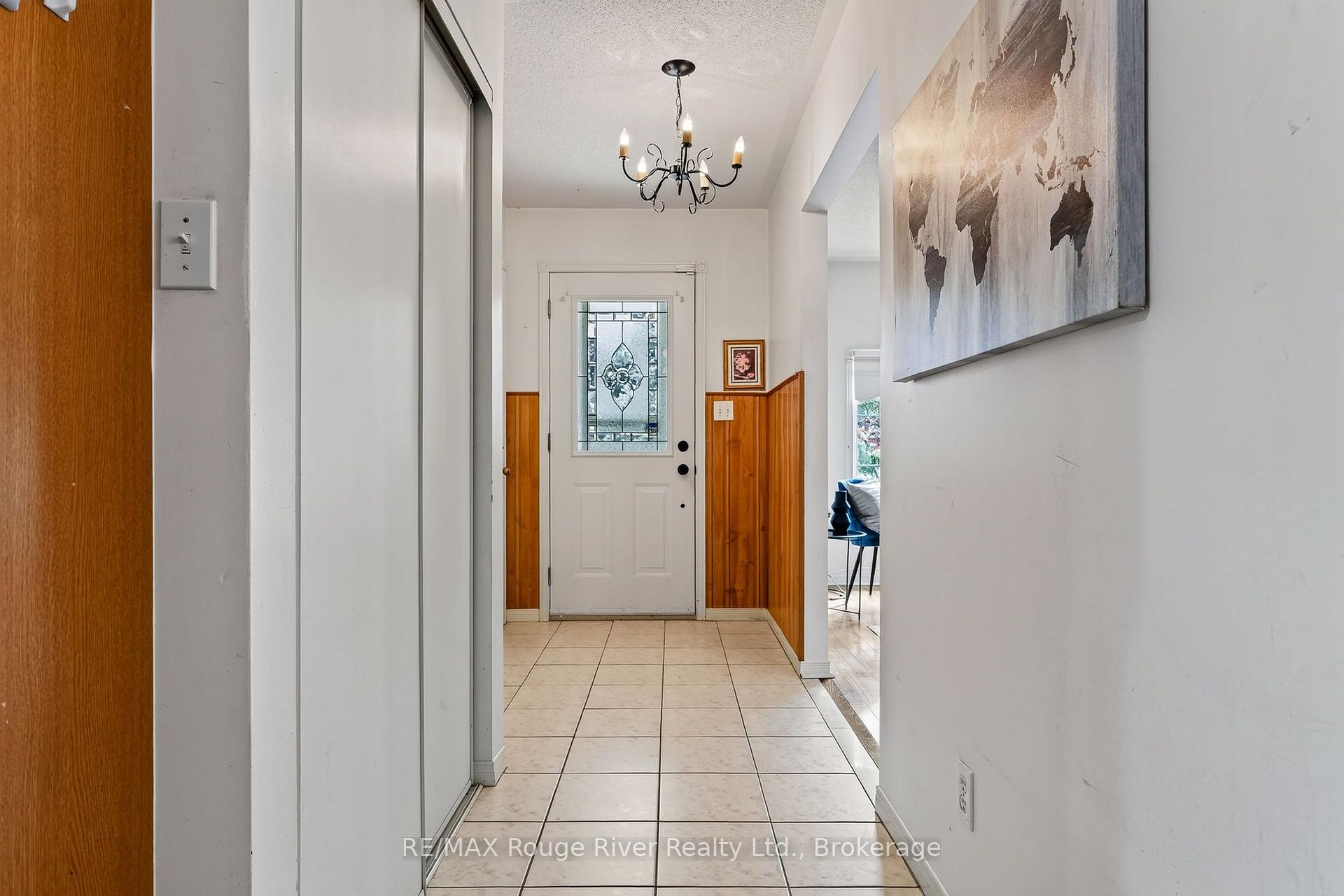Photo 8 of 997 Field Court, Cobourg — HOMEH