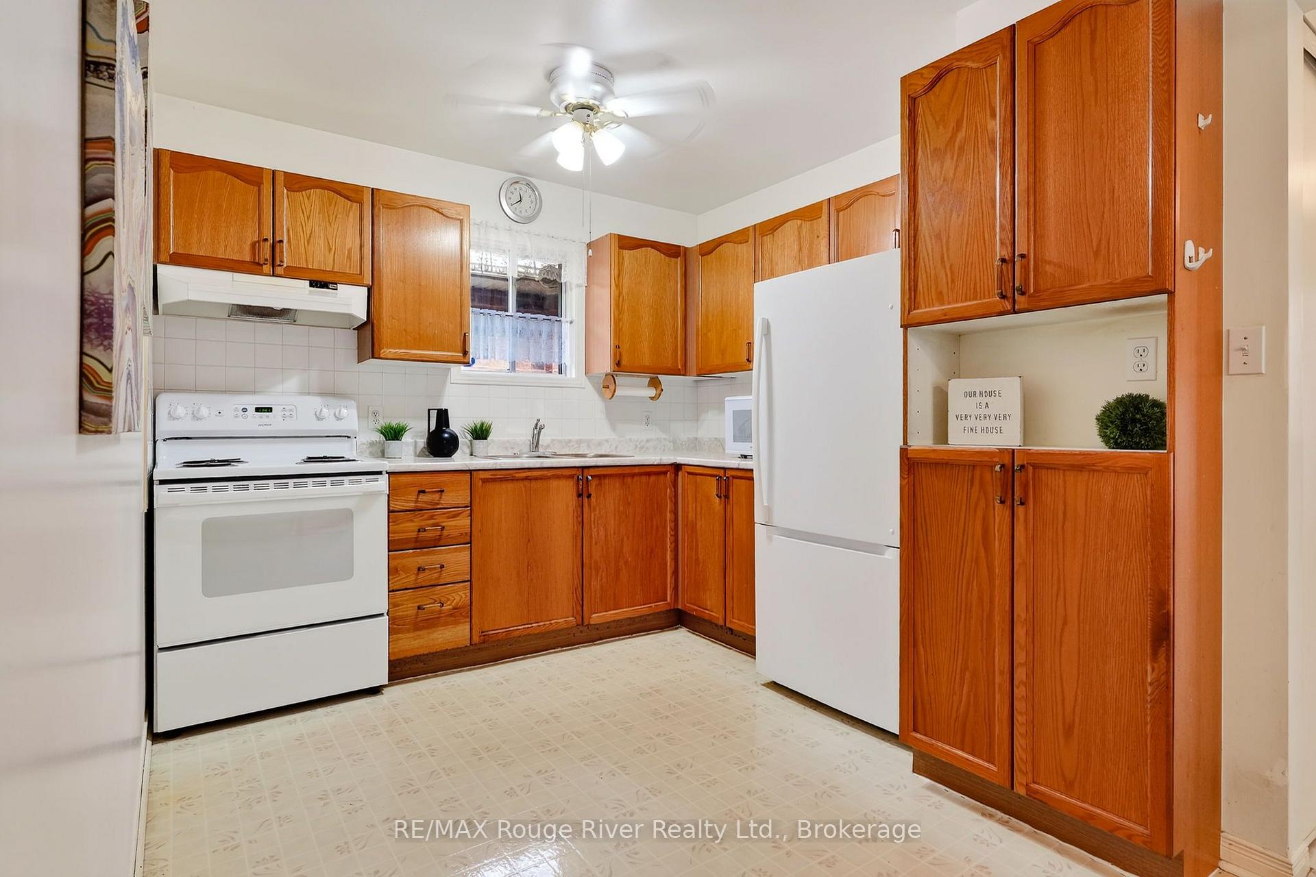 Photo 16 of 997 Field Court, Cobourg — HOMEH
