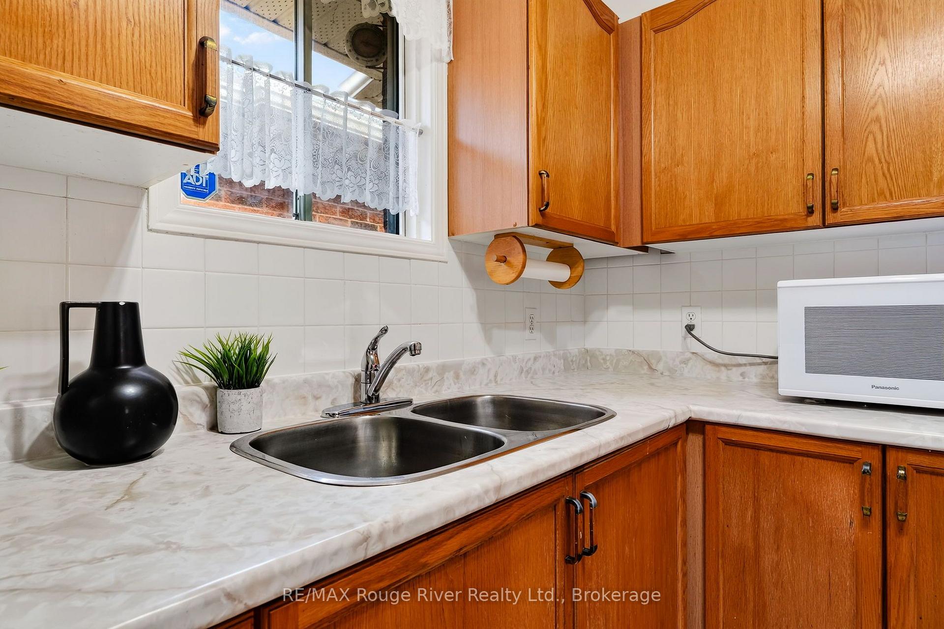Photo 19 of 997 Field Court, Cobourg — HOMEH