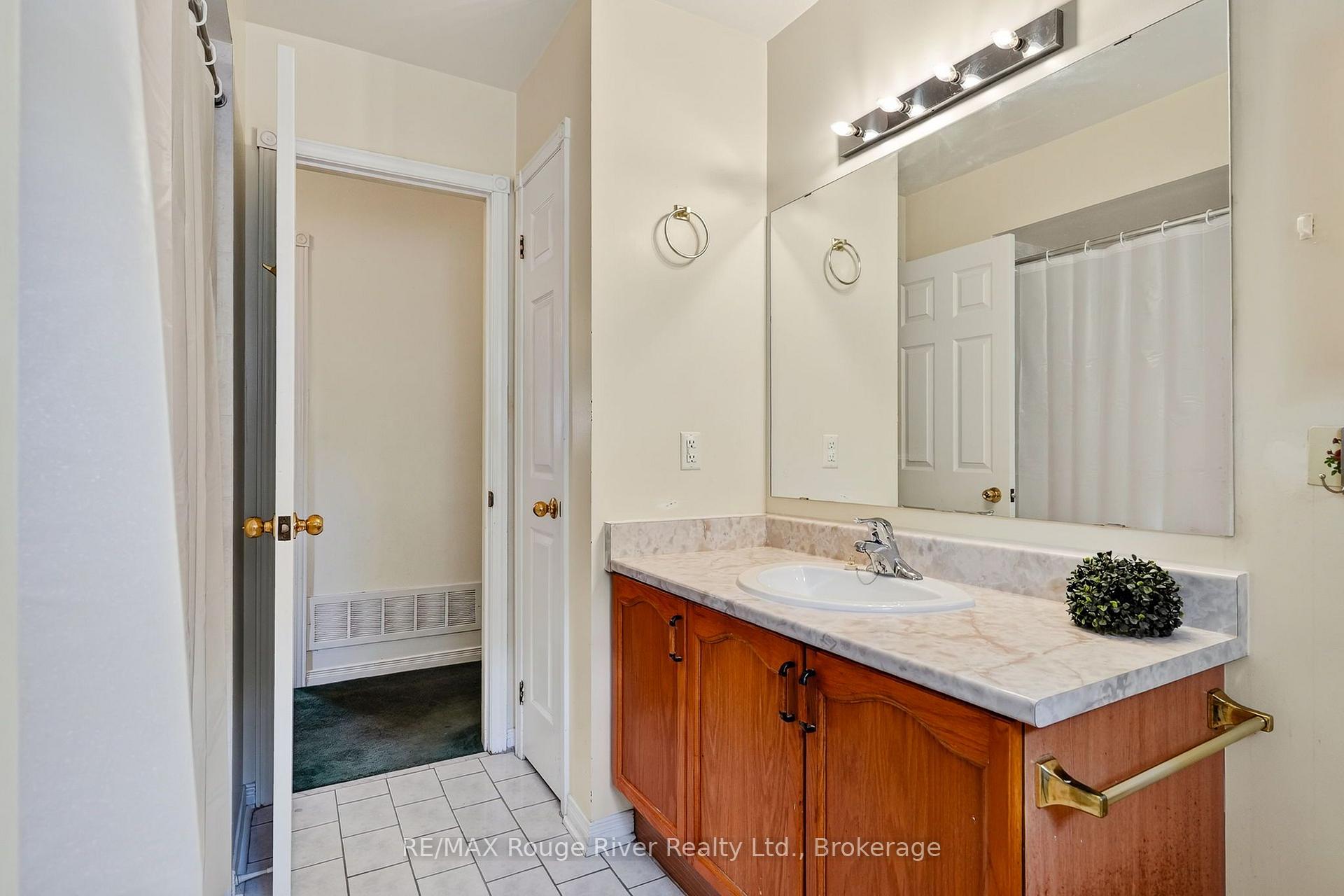 Photo 24 of 997 Field Court, Cobourg — HOMEH