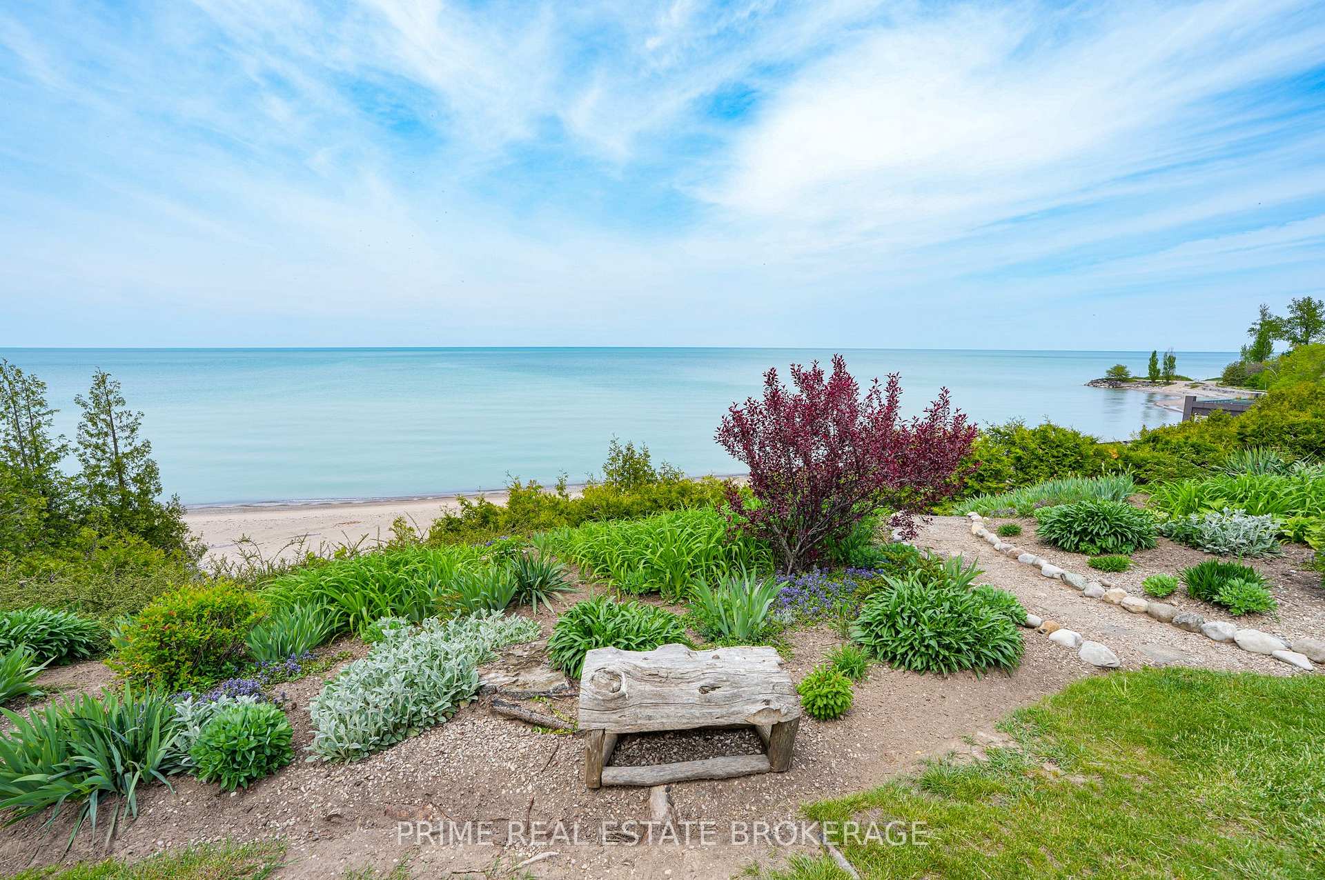 Photo 3 of 72797 Ravine Drive, Bluewater, Zurich — HOMEH