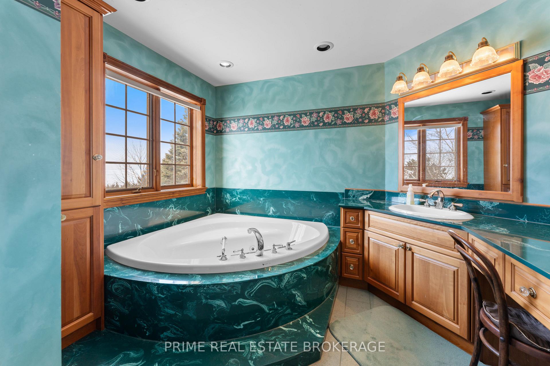Photo 25 of 72797 Ravine Drive, Bluewater, Zurich — HOMEH