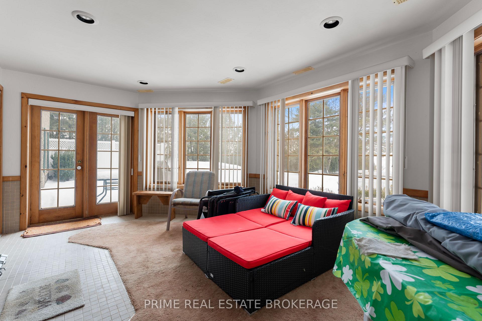 Photo 35 of 72797 Ravine Drive, Bluewater, Zurich — HOMEH