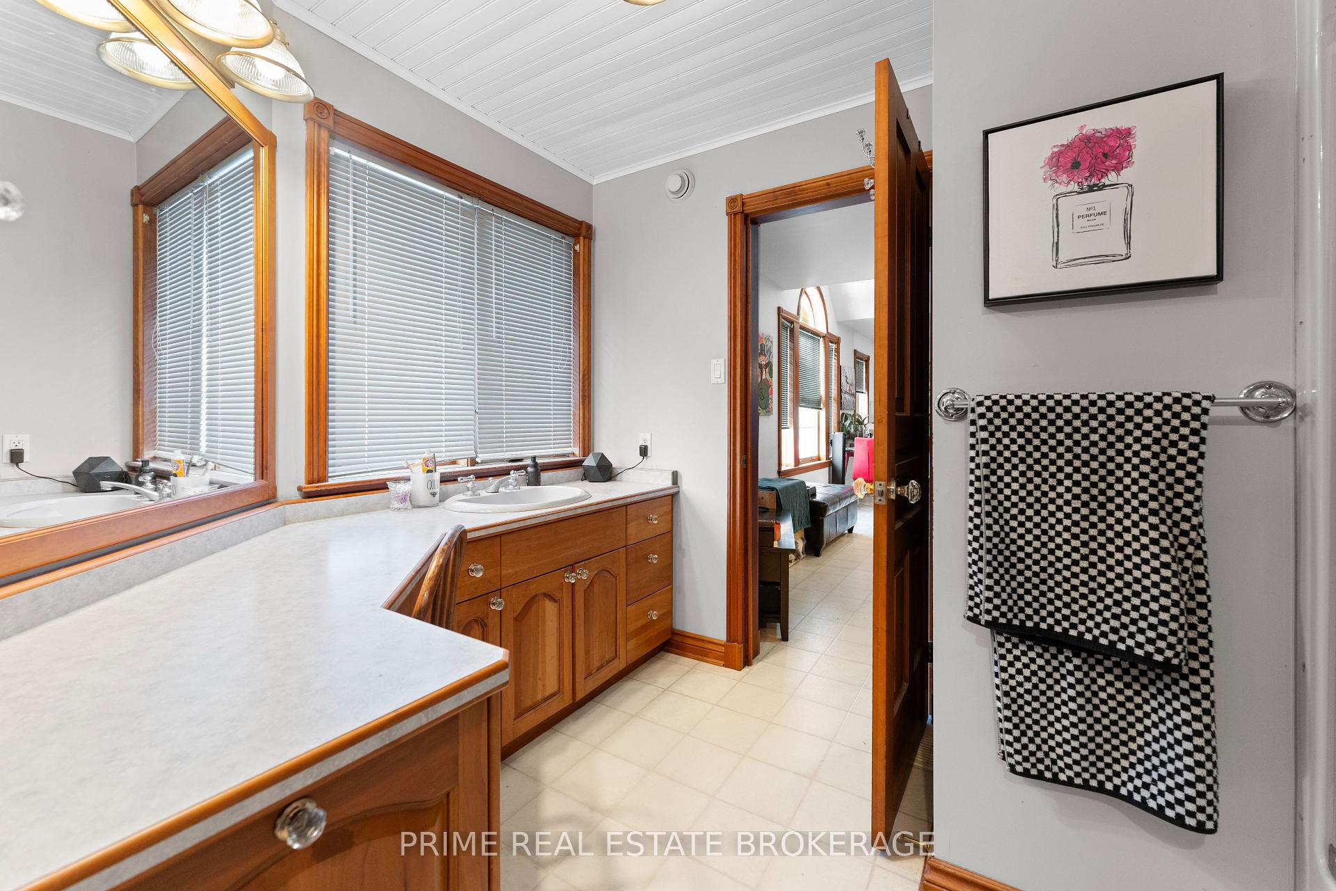 Photo 40 of 72797 Ravine Drive, Bluewater, Zurich — HOMEH