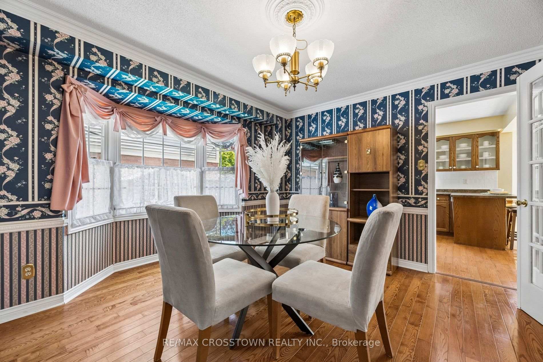 Photo 9 of 108 Mcquay Boulevard, Whitby, Lynde Creek — HOMEH