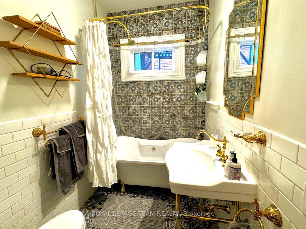 Photo 5 of Unit 1, 620 Cooper Street, Ottawa, Ottawa Centre — HOMEH