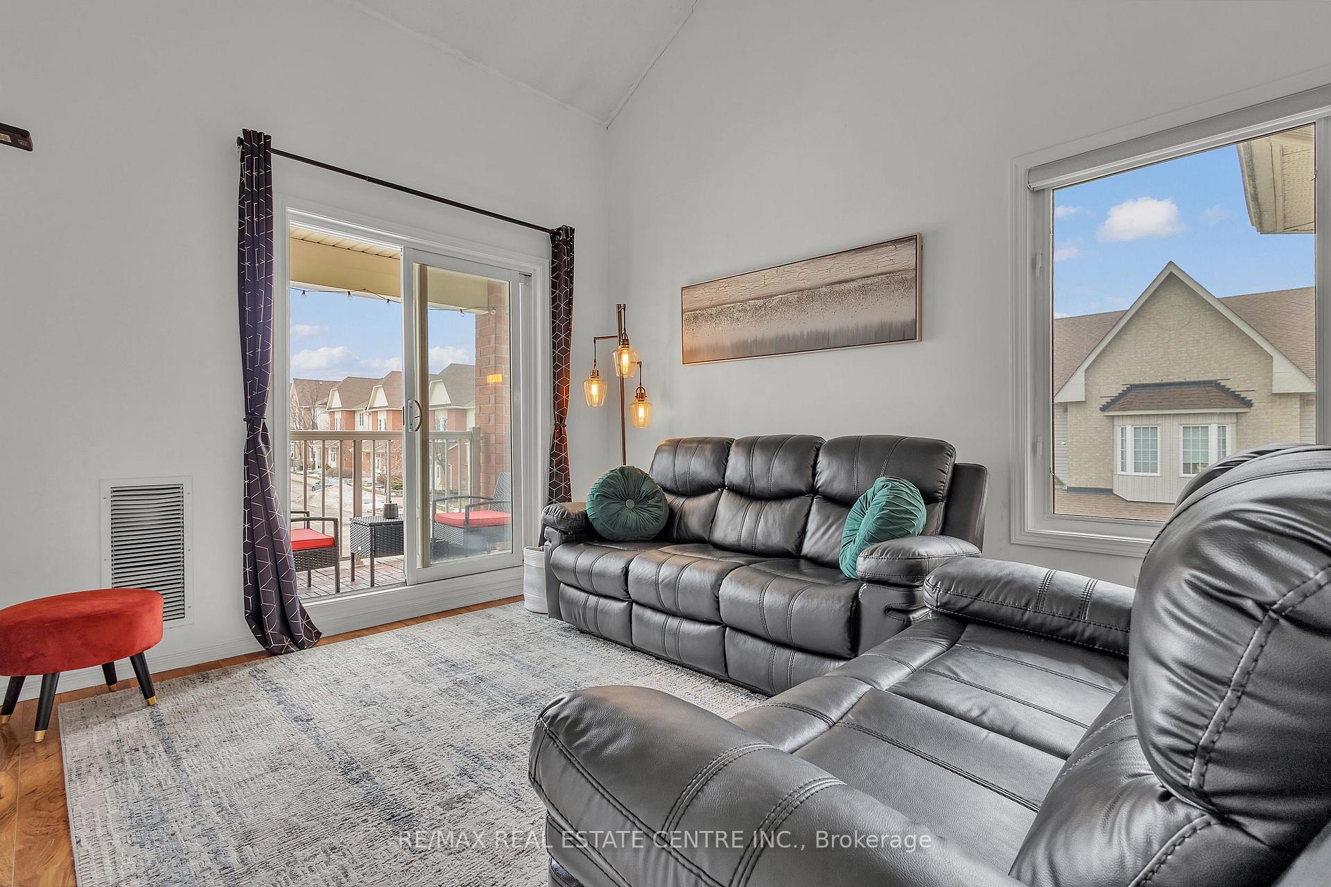 Photo 18 of Unit 3, 51 Petra Way, Whitby, Pringle Creek — HOMEH