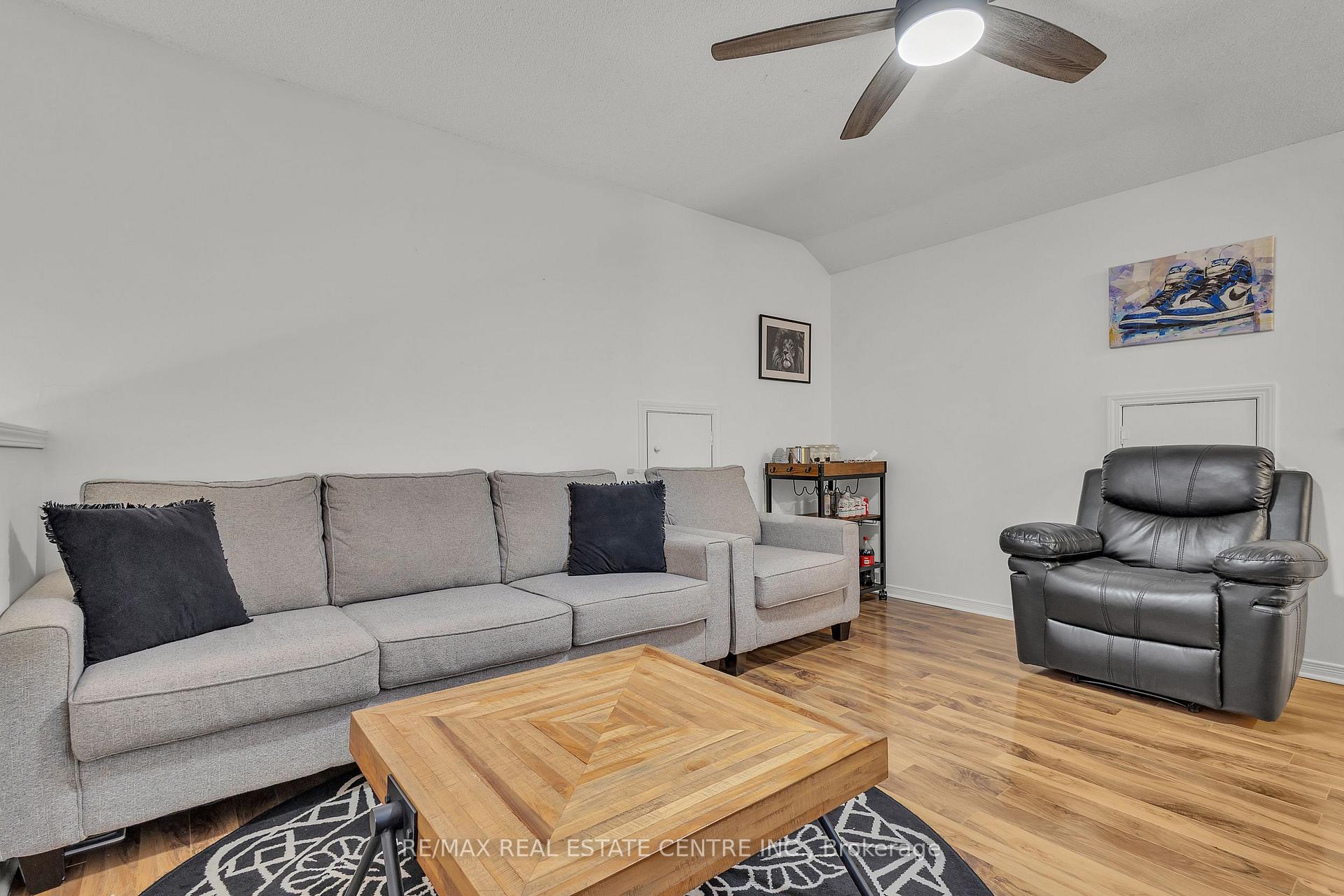 Photo 35 of Unit 3, 51 Petra Way, Whitby, Pringle Creek — HOMEH