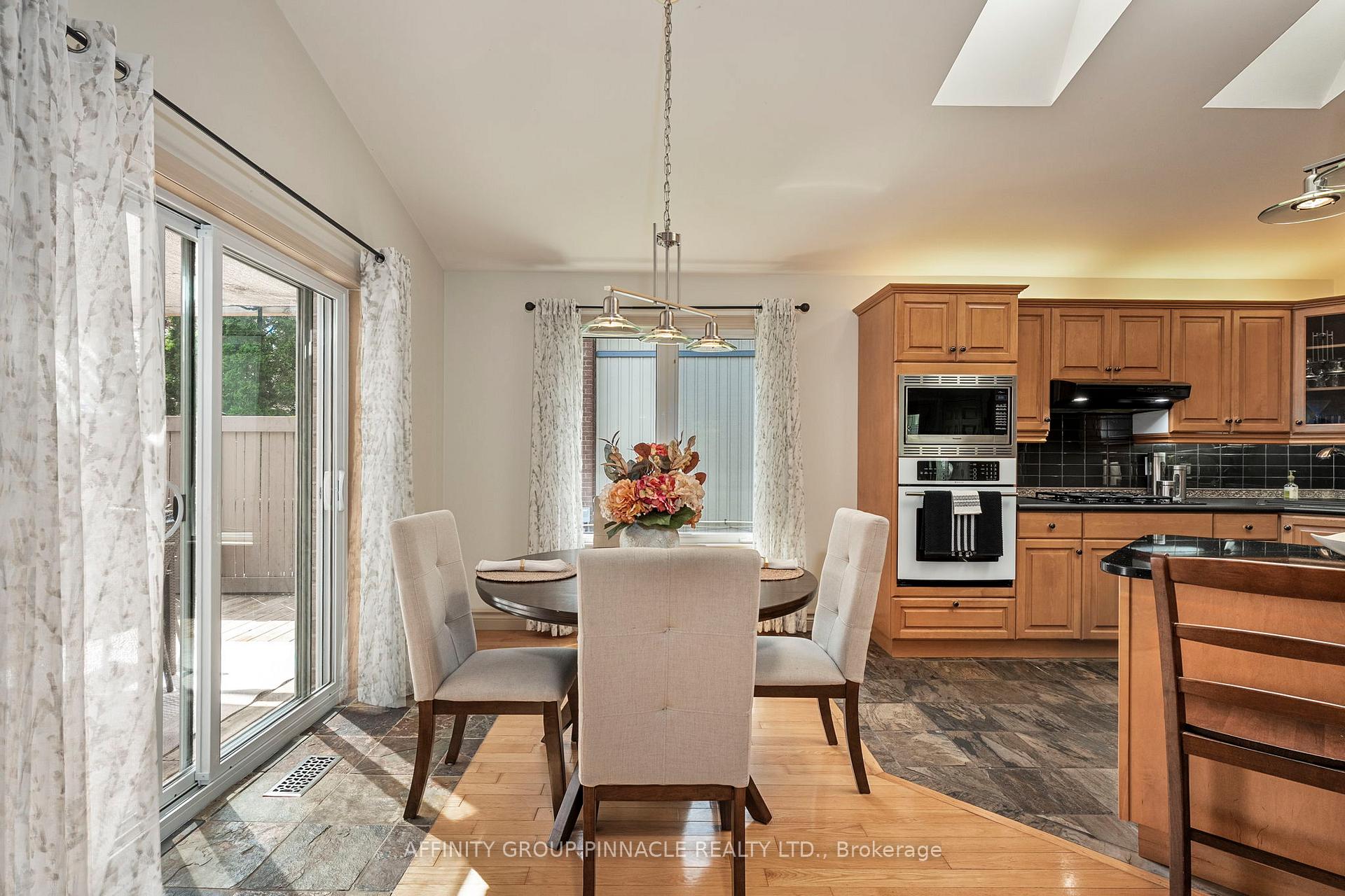 Photo 14 of 3 David Drive, Kawartha Lakes, Lindsay — HOMEH