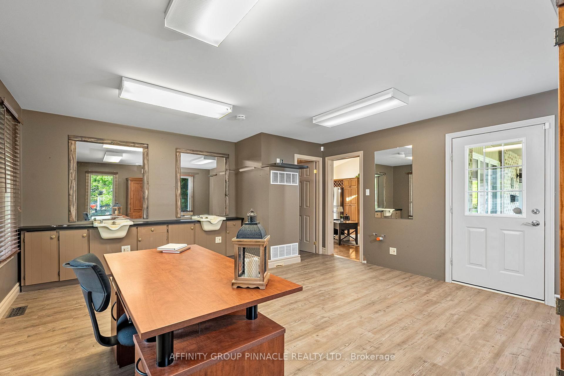 Photo 17 of 3 David Drive, Kawartha Lakes, Lindsay — HOMEH