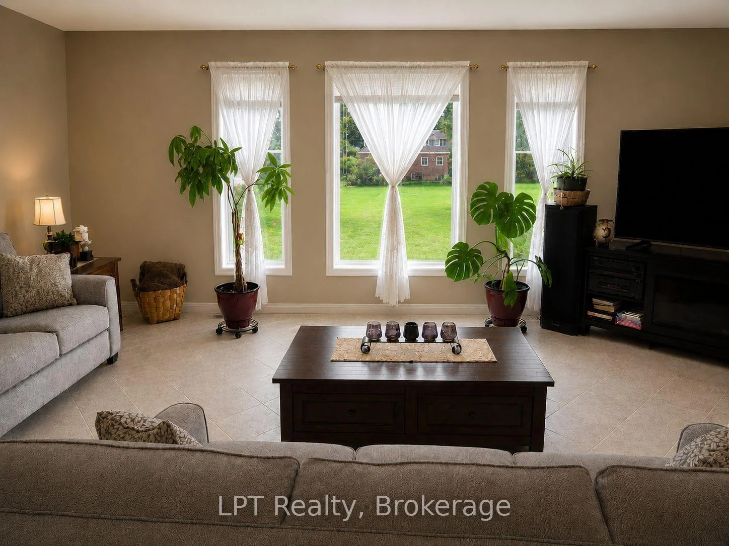 Photo 26 of 10 Vicari Road, Brighton, Rural Brighton — HOMEH