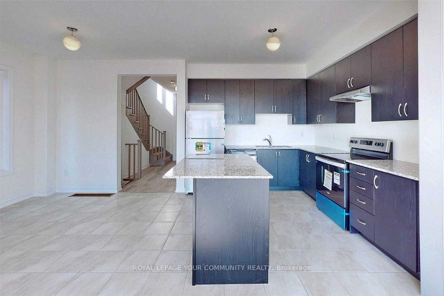 Photo 8 of 63 Valleybrook Road, Barrie, Innis-Shore — HOMEH