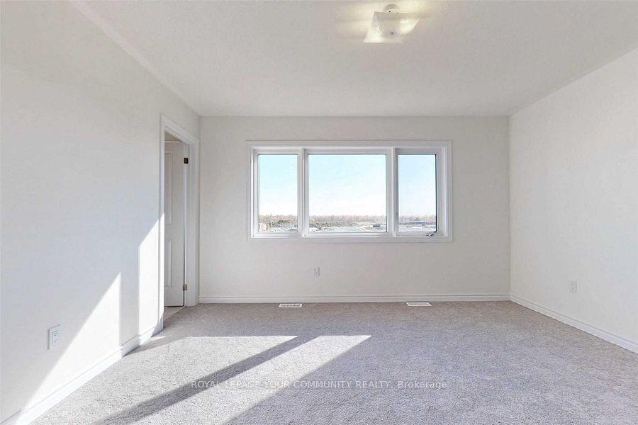 Photo 18 of 63 Valleybrook Road, Barrie, Innis-Shore — HOMEH
